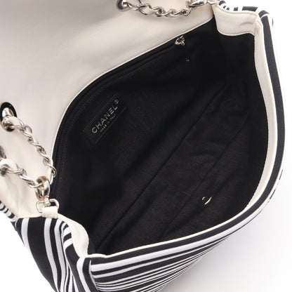 Wチェーンショルダーバッグ キャンバス レザー ホワイト ブラック シルバー金具 シャネル バッグ CHANEL