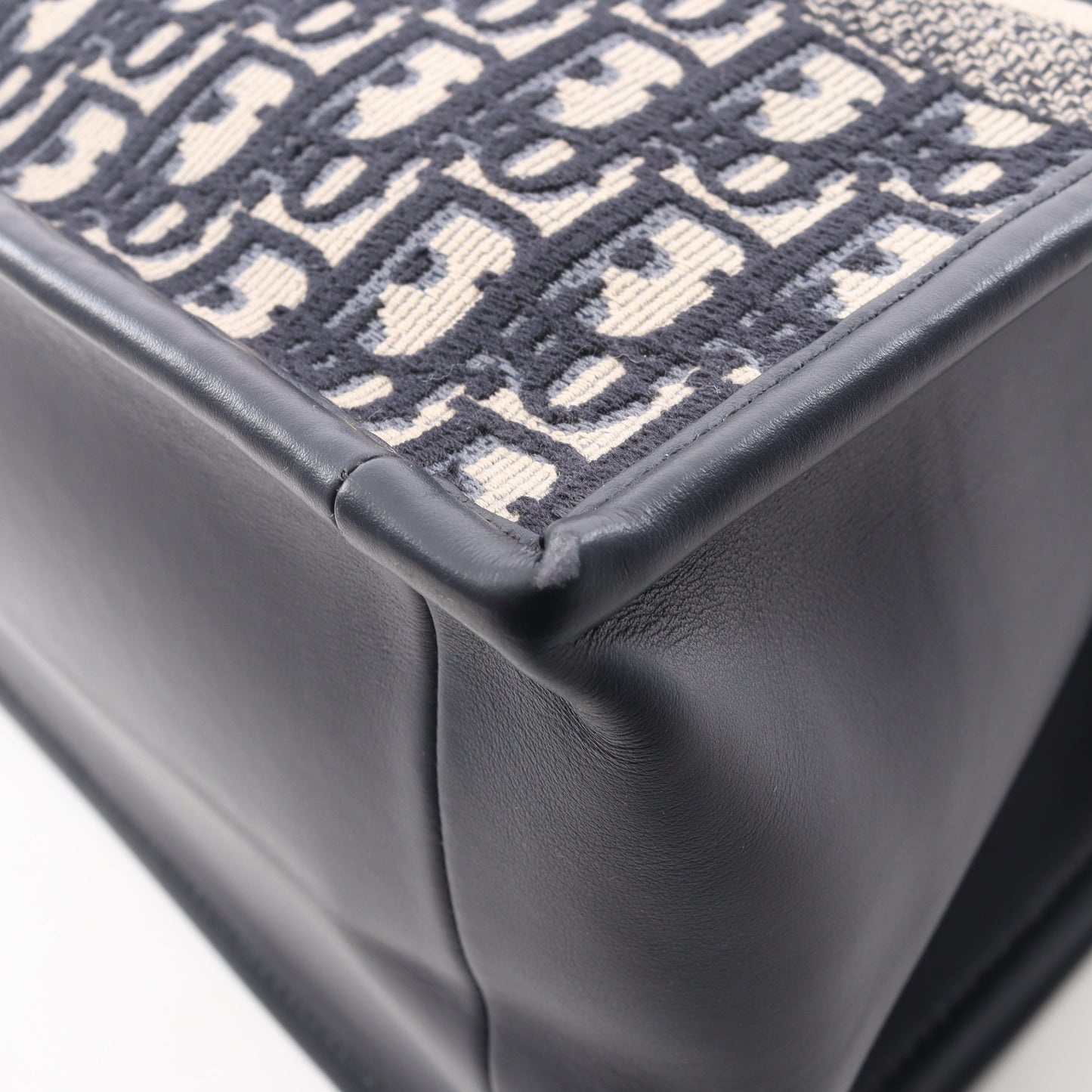 BOOK TOTE ブックトート オブリーク エンブロイダリー 2WAY ハンドバッグ トートバッグ キャンバス レザー ネイビー ベージュ クリスチャンディオール バッグ Christian Dior