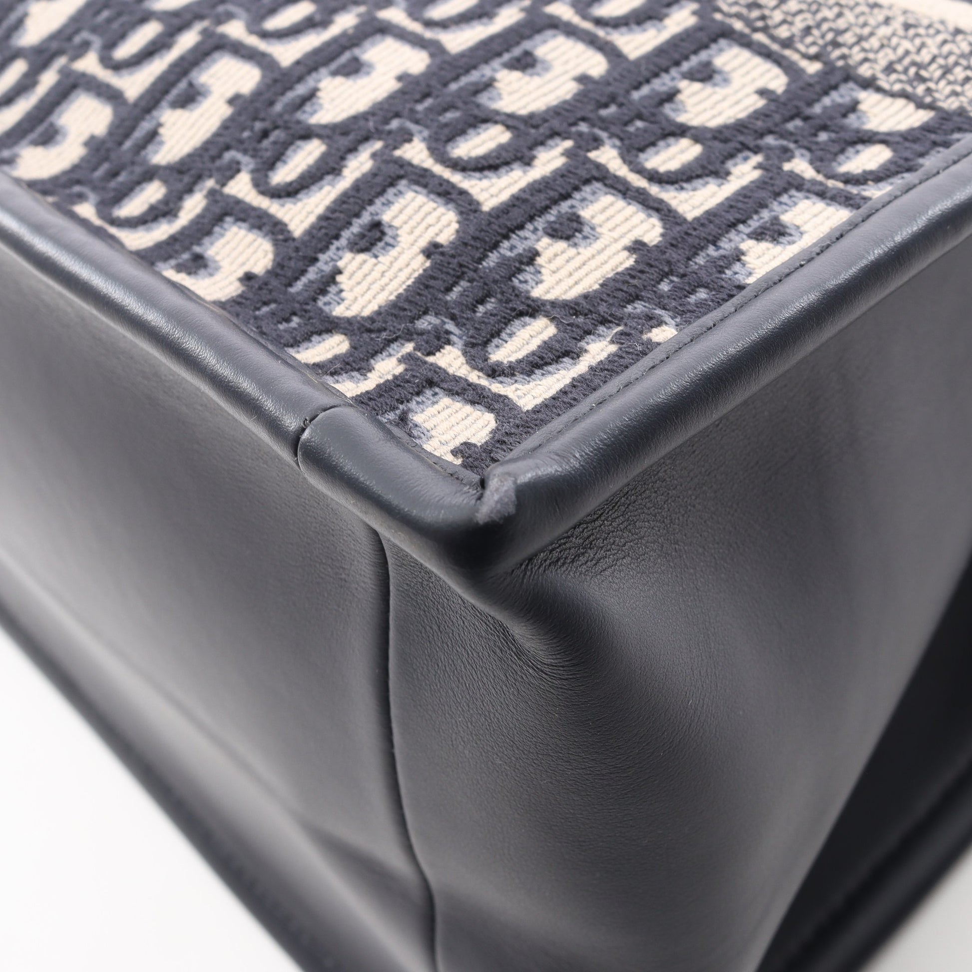 BOOK TOTE ブックトート オブリーク エンブロイダリー 2WAY ハンドバッグ トートバッグ キャンバス レザー ネイビー ベージュ クリスチャンディオール バッグ Christian Dior