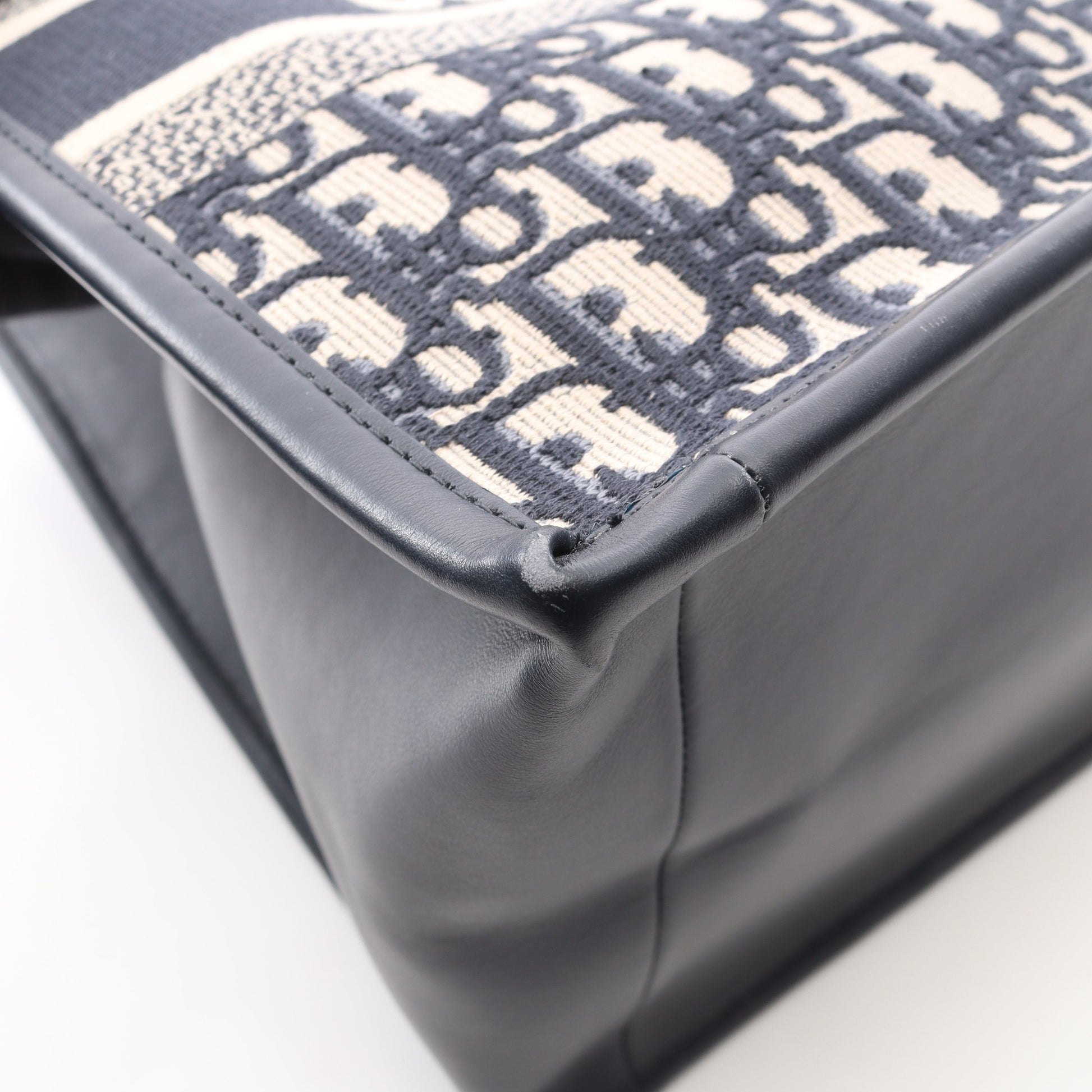 BOOK TOTE ブックトート オブリーク エンブロイダリー 2WAY ハンドバッグ トートバッグ キャンバス レザー ネイビー ベージュ クリスチャンディオール バッグ Christian Dior