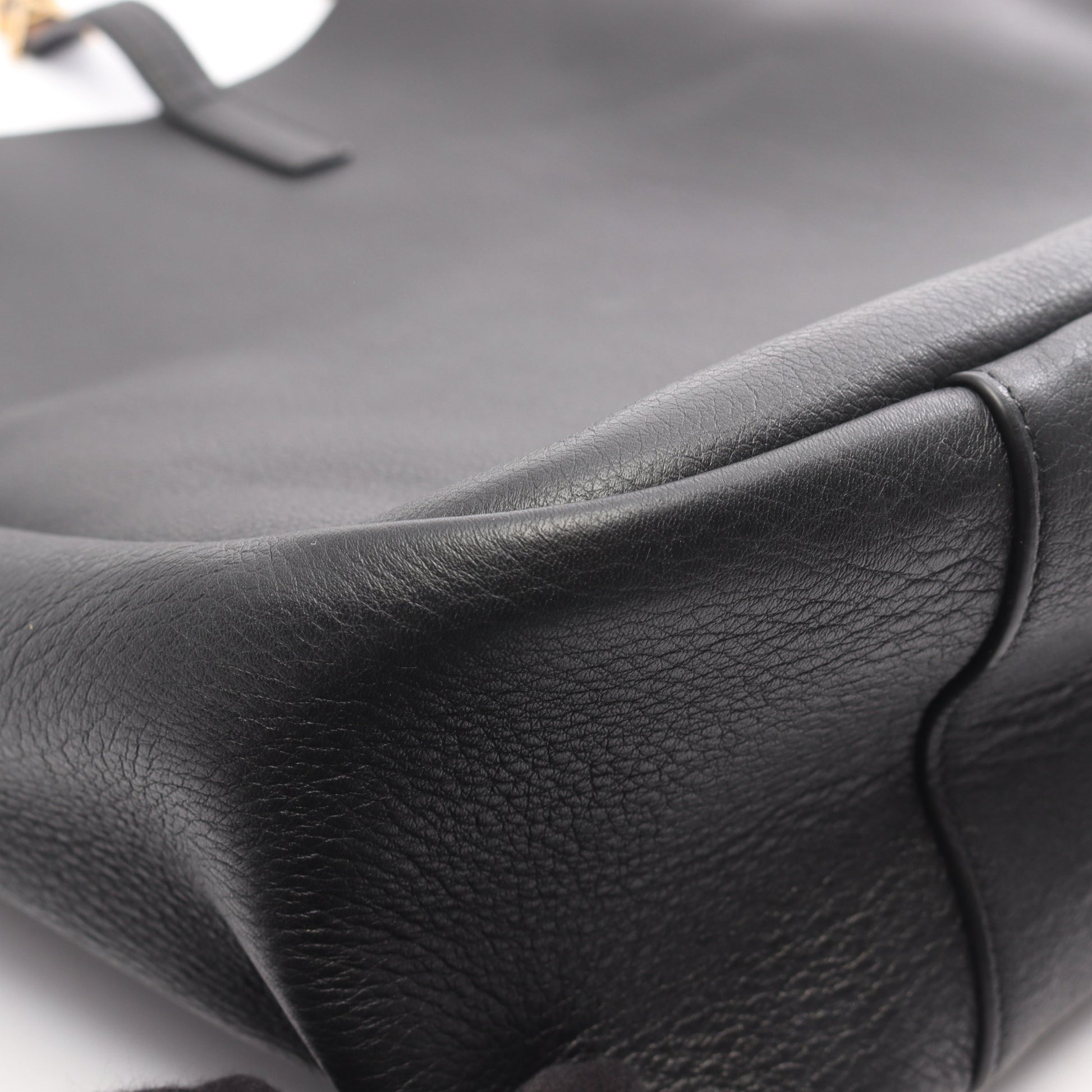 LE 5 A 7 ソフト ラージ ショルダーバッグ レザー ブラック サンローランパリ バッグ SAINT LAURENT PARIS