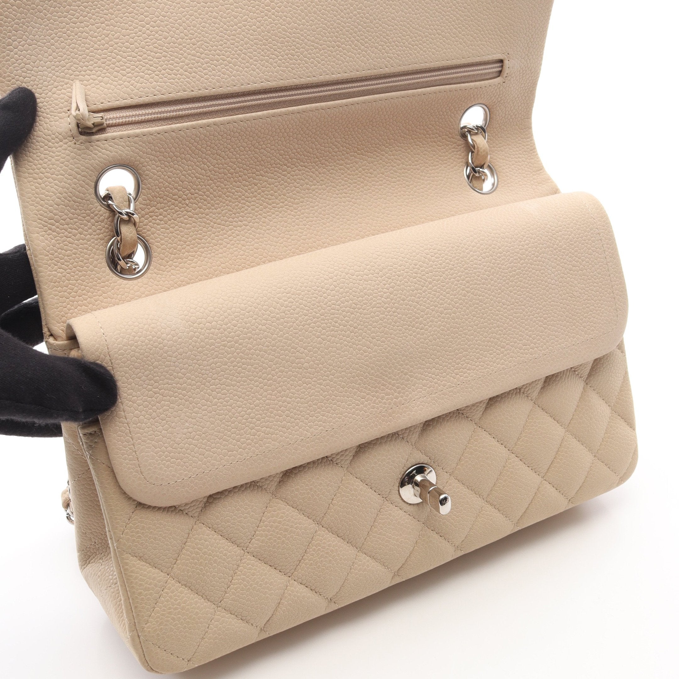 ★SALE【6dc2295】シャネル ショルダーバッグ デカマトラッセ Wチェーン キャビアスキン ベージュ シルバー金具【中古】レディース CHANEL - 【6dc2295】シャネル ショルダーバッグ デカマトラッセ W