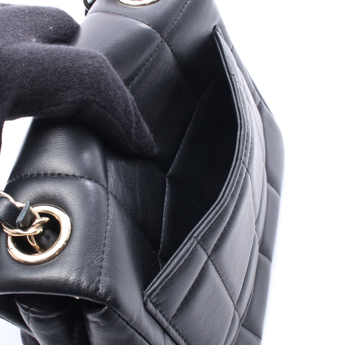 チョコバー ミニフラップ チェーンショルダーバッグ ラムスキン ブラック ゴールド金具 シャネル バッグ CHANEL
