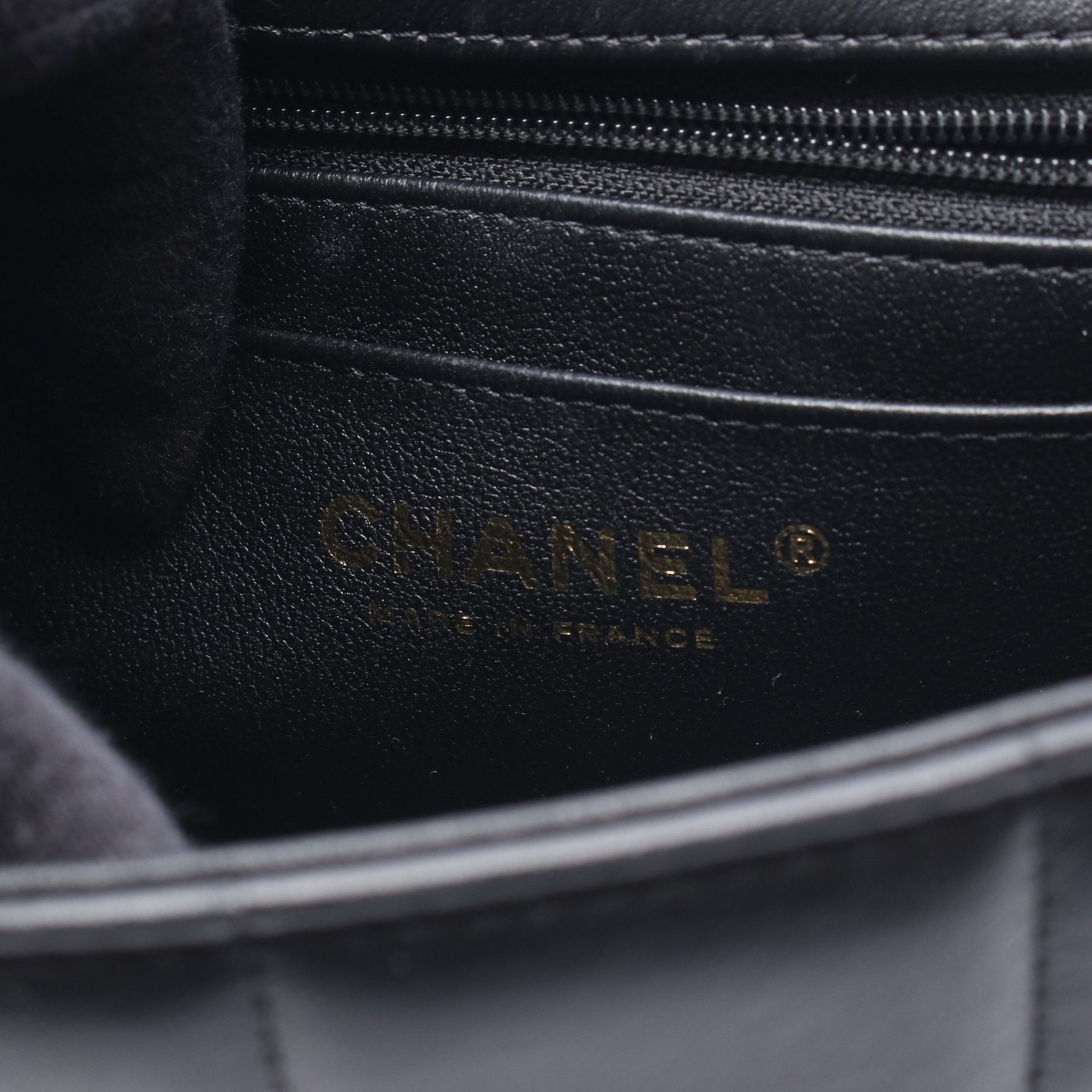 チョコバー ミニフラップ チェーンショルダーバッグ ラムスキン ブラック ゴールド金具 シャネル バッグ CHANEL