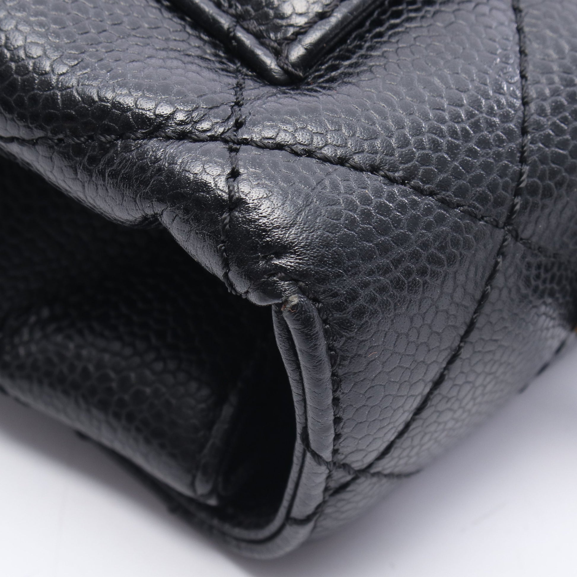 マトラッセ ハンドバッグ キャビアスキン ブラック ゴールド金具 シャネル バッグ CHANEL