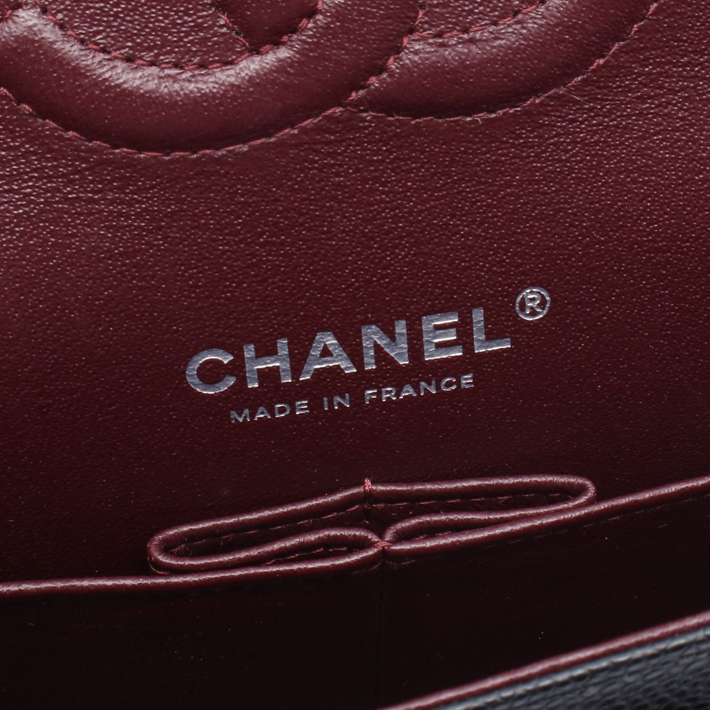 マトラッセ Wフラップ Wチェーンショルダーバッグ キャビアスキン ブラック シルバー金具 シャネル バッグ CHANEL