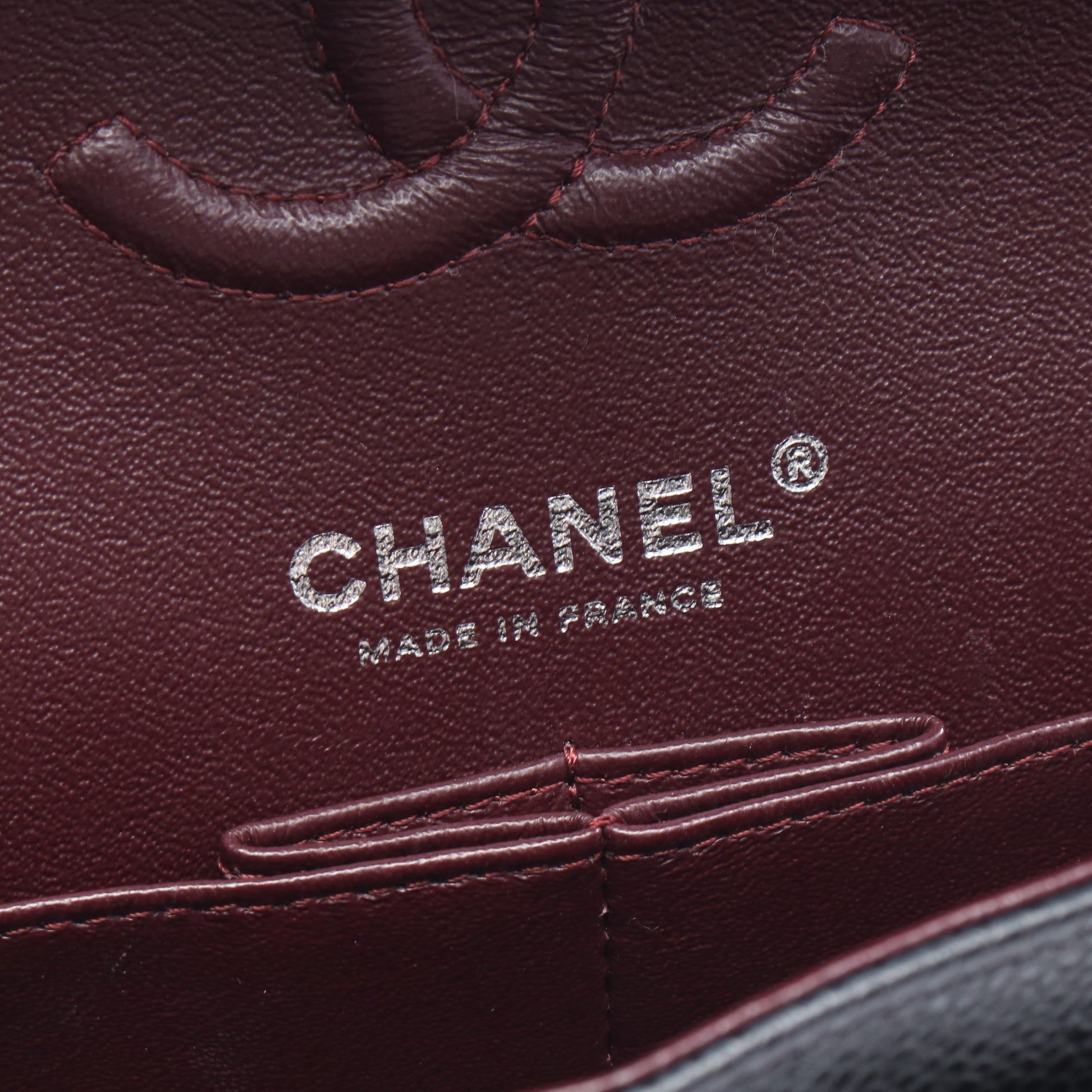 マトラッセ Wフラップ Wチェーンショルダーバッグ キャビアスキン ブラック シルバー金具 シャネル バッグ CHANEL