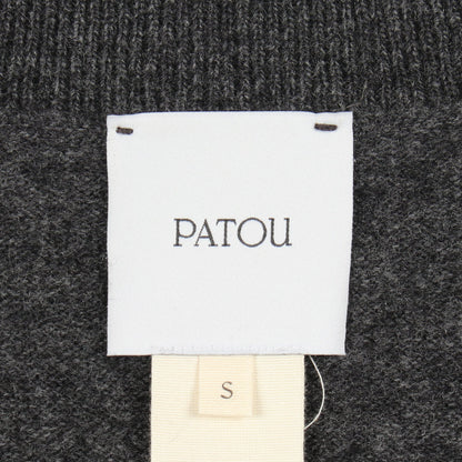 Vネック ロゴ ニット ウール グレー パトゥ トップス PATOU