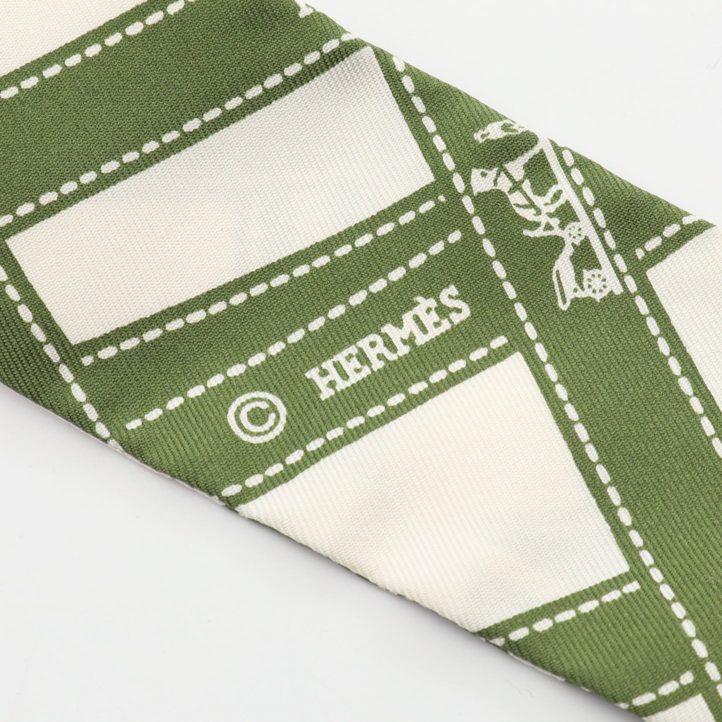 ツイリー BOLDUC リボン スカーフ シルク ホワイト グリーン エルメス 財布・小物 HERMES