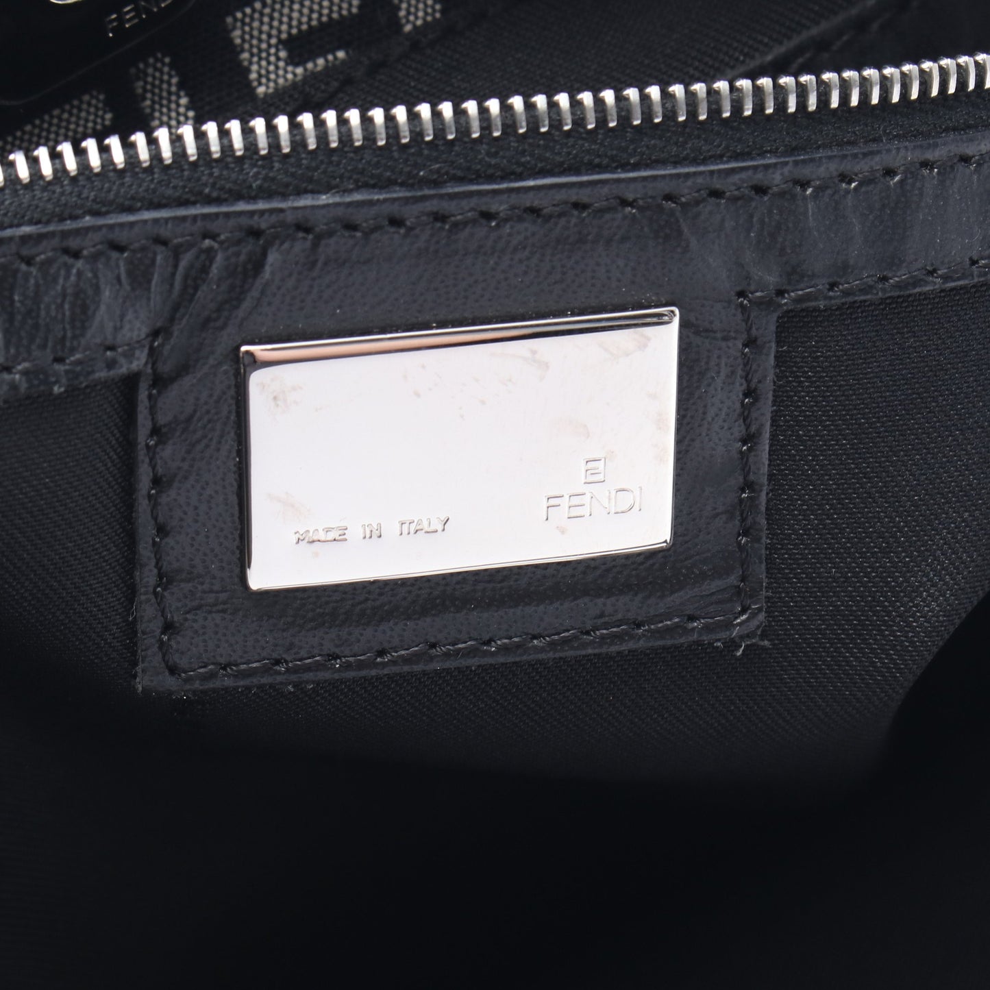 ズッカ ハンドバッグ トートバッグ キャンバス レザー ブラック グレー フェンディ バッグ FENDI