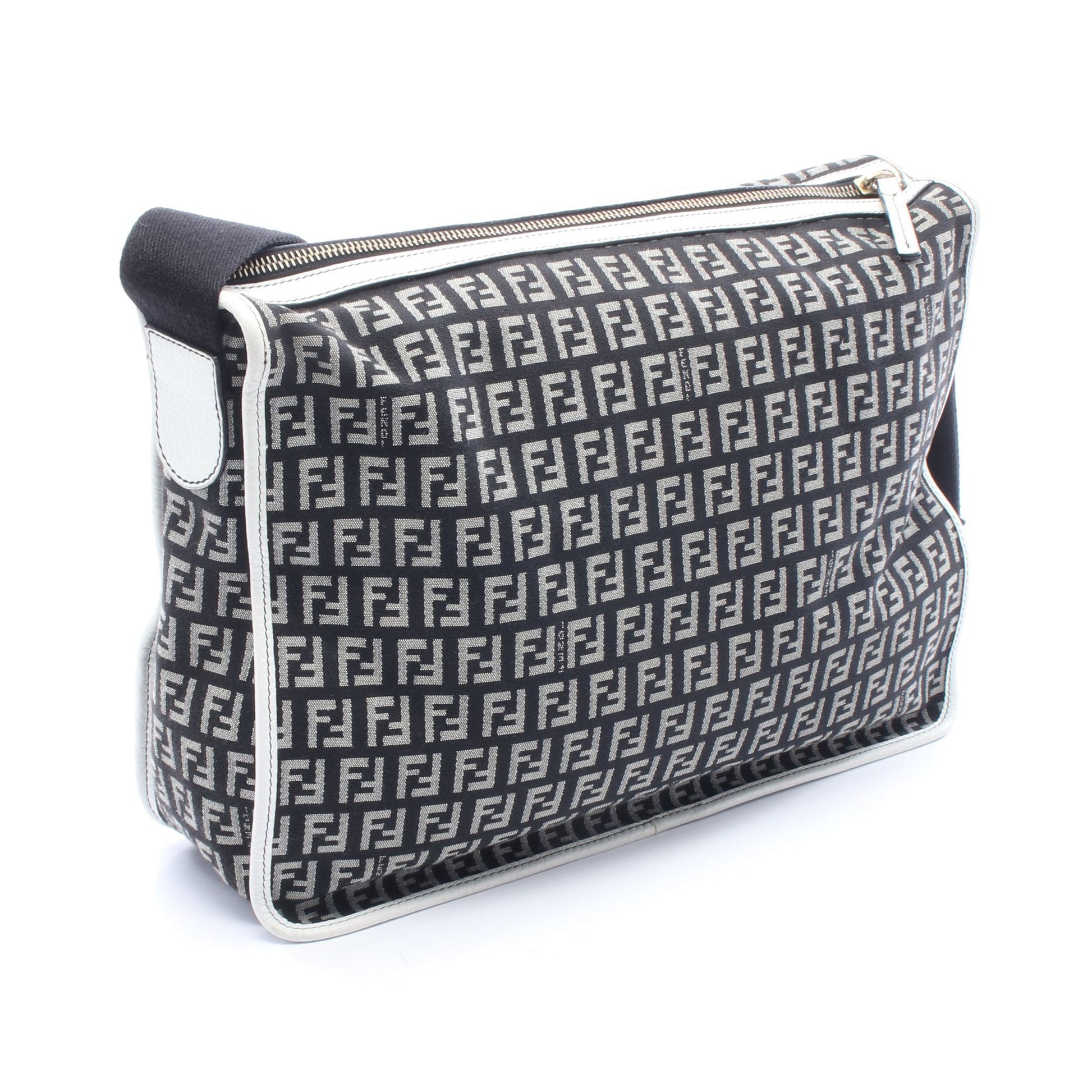 ズッキーノ ショルダーバッグ キャンバス レザー ブラック グレー ホワイト フェンディ バッグ FENDI