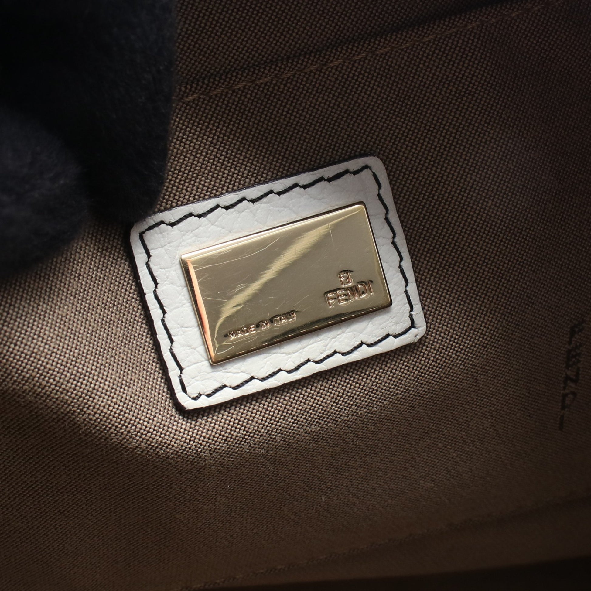 ズッキーノ ショルダーバッグ キャンバス レザー ブラック グレー ホワイト フェンディ バッグ FENDI