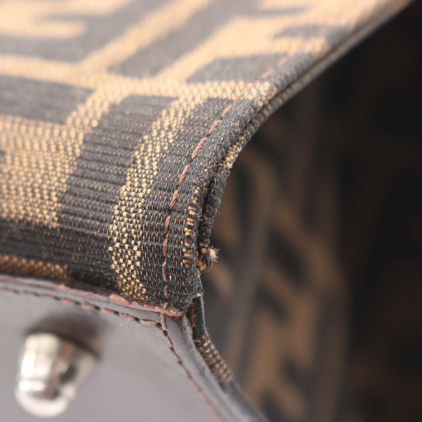 ズッカ ハンドバッグ キャンバス レザー ブラウン ダークブラウン フェンディ バッグ FENDI