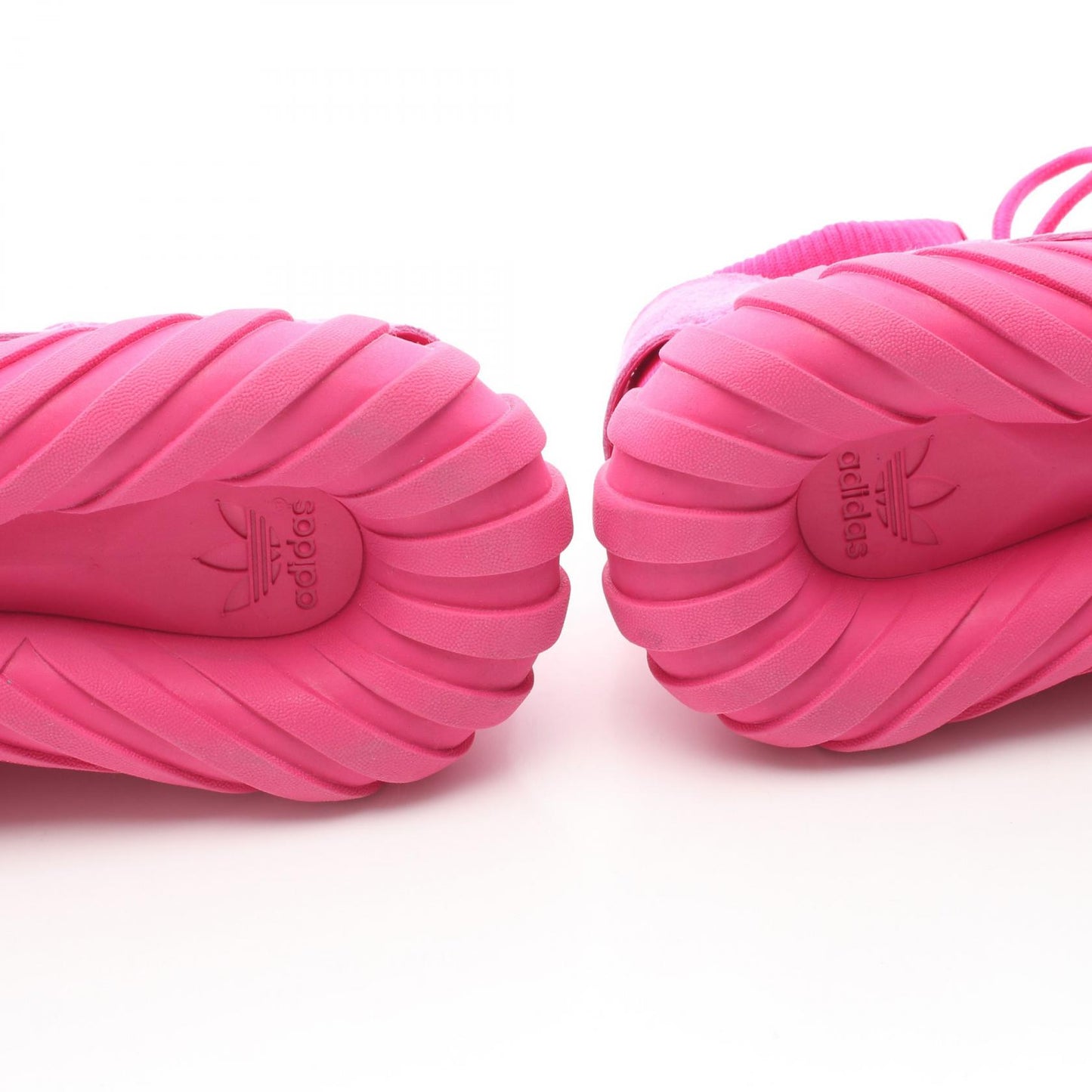 TUBULAR DOOM ハイカットスニーカー ニットファブリック スエード ピンク アディダス シューズ adidas