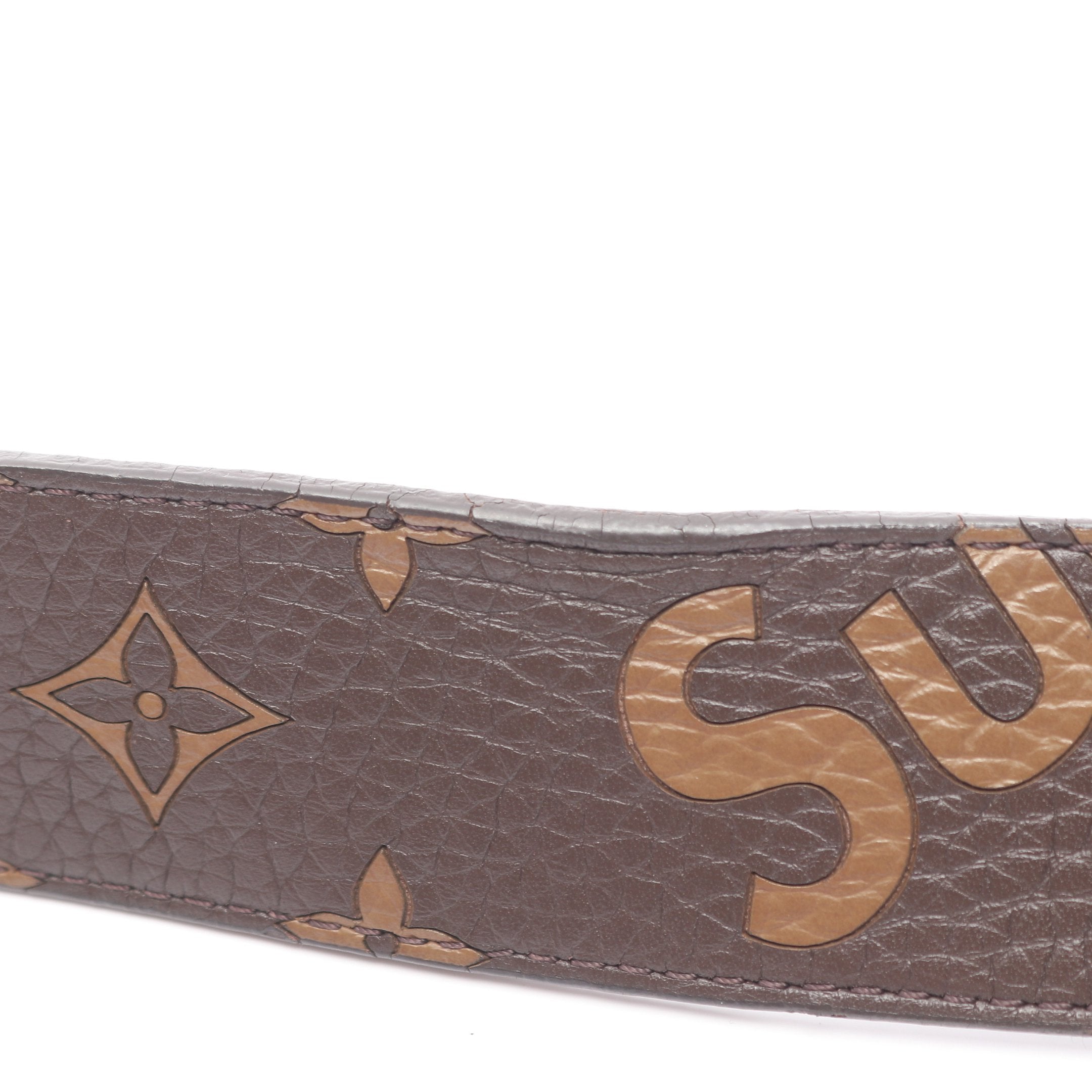 ルイヴィトン ベルト モノグラム サンチュール LVロゴ　レザーゴールド P55 LOUIS VUITTON × Supreme サンチュール LVイニシャル ゴールド金具