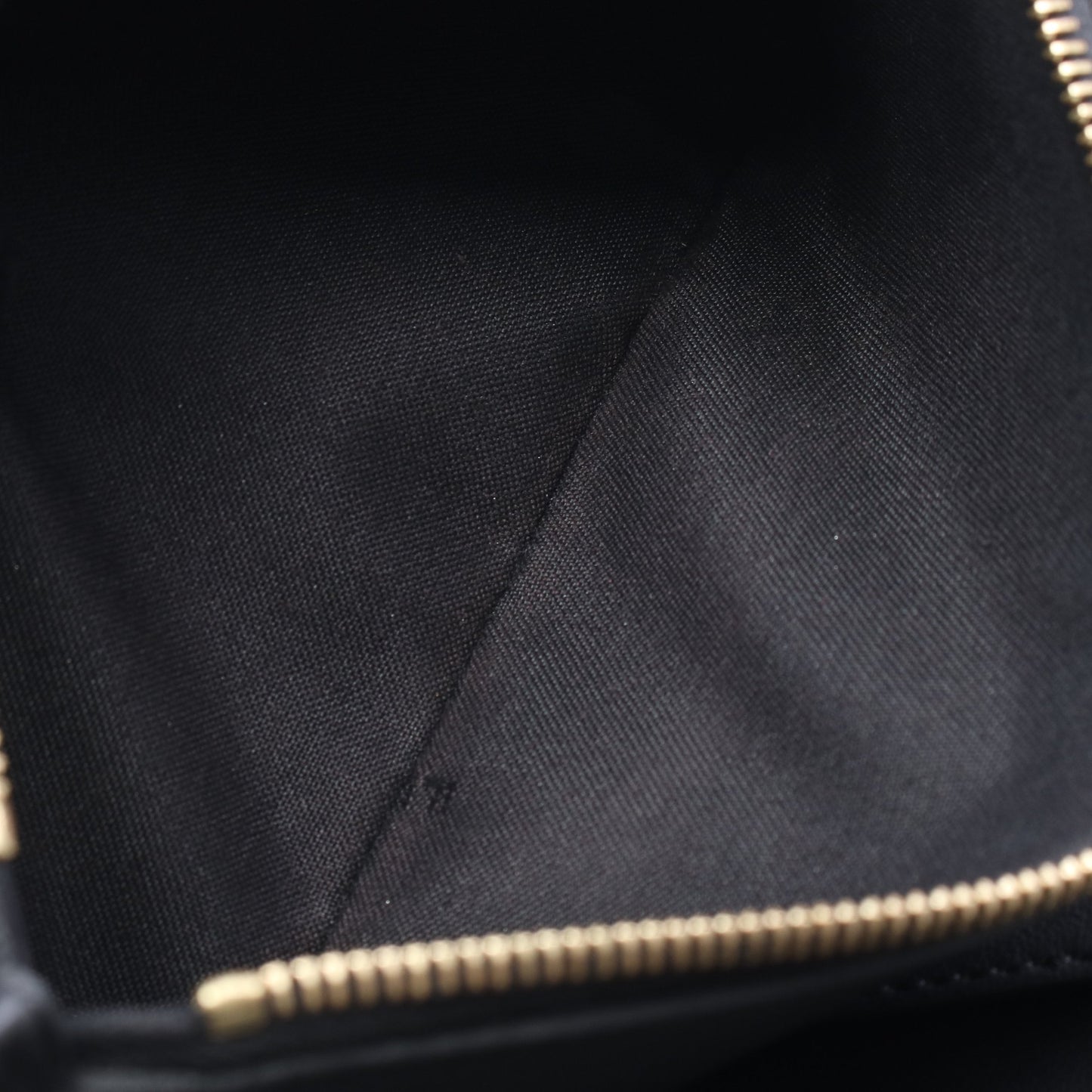 バグズアイ ラウンドファスナー長財布 レザー ブラック フェンディ 財布・小物 FENDI