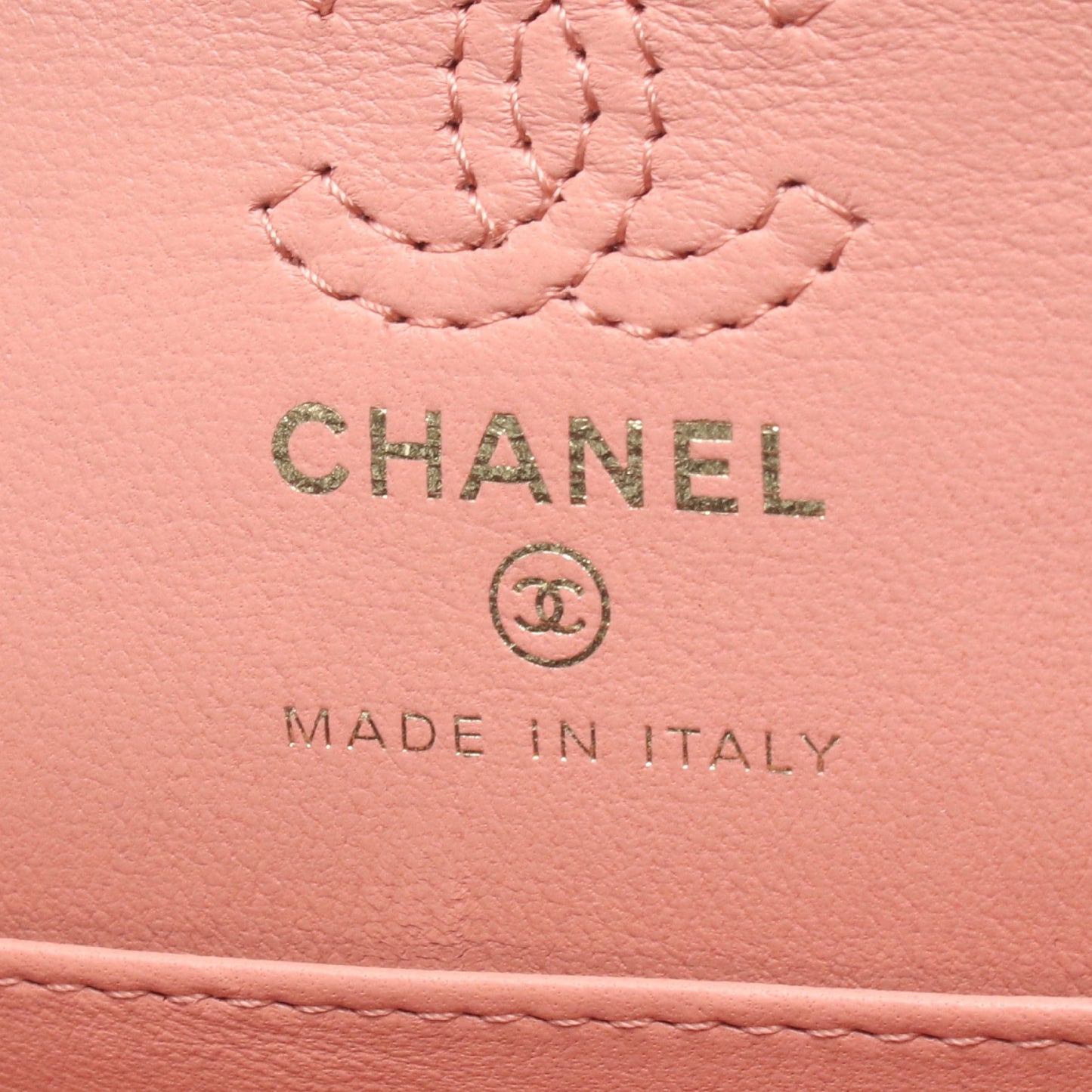 マトラッセ クラシック ミニバッグ バッグチャーム レザー ピンク ゴールド金具 シャネル 財布・小物 CHANEL