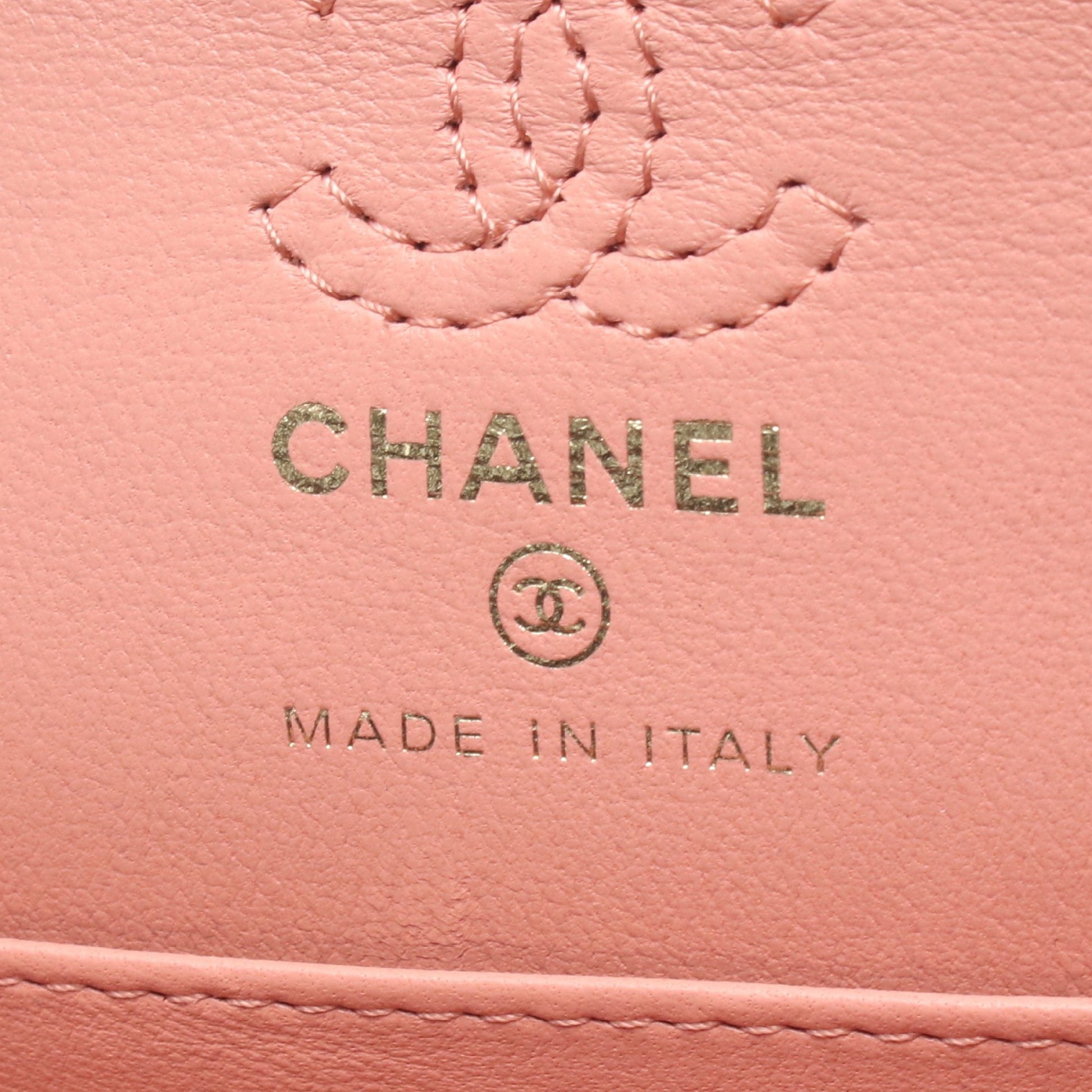 マトラッセ クラシック ミニバッグ バッグチャーム レザー ピンク ゴールド金具 シャネル 財布・小物 CHANEL