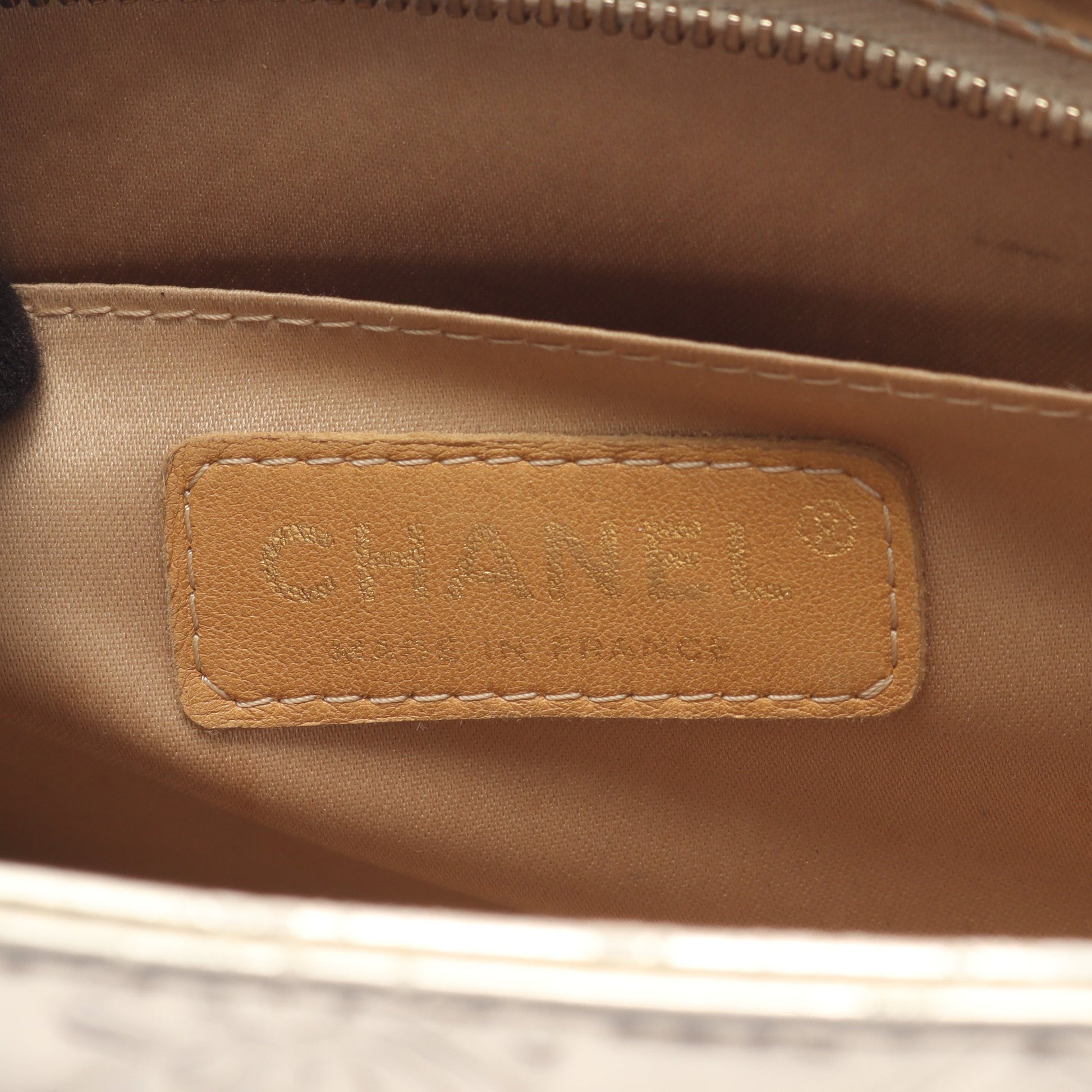 アイコンライン チェーンショルダーバッグ エナメルレザー レザー シルバー ゴールド金具 シャネル バッグ CHANEL
