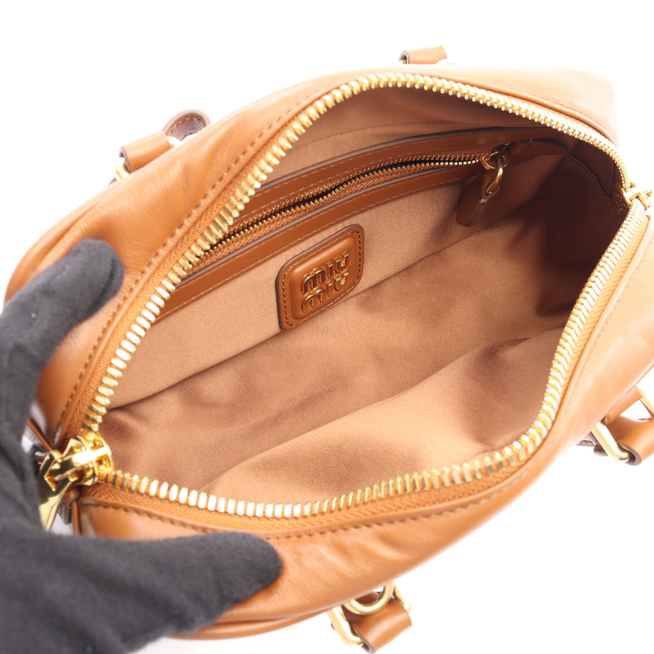 Miu Miu マトラッセ ボストンバッグ 2way ハンドバッグ MATELASSE マテラッセ 2WAY ハンドバッグ レザー ライトブラウン
