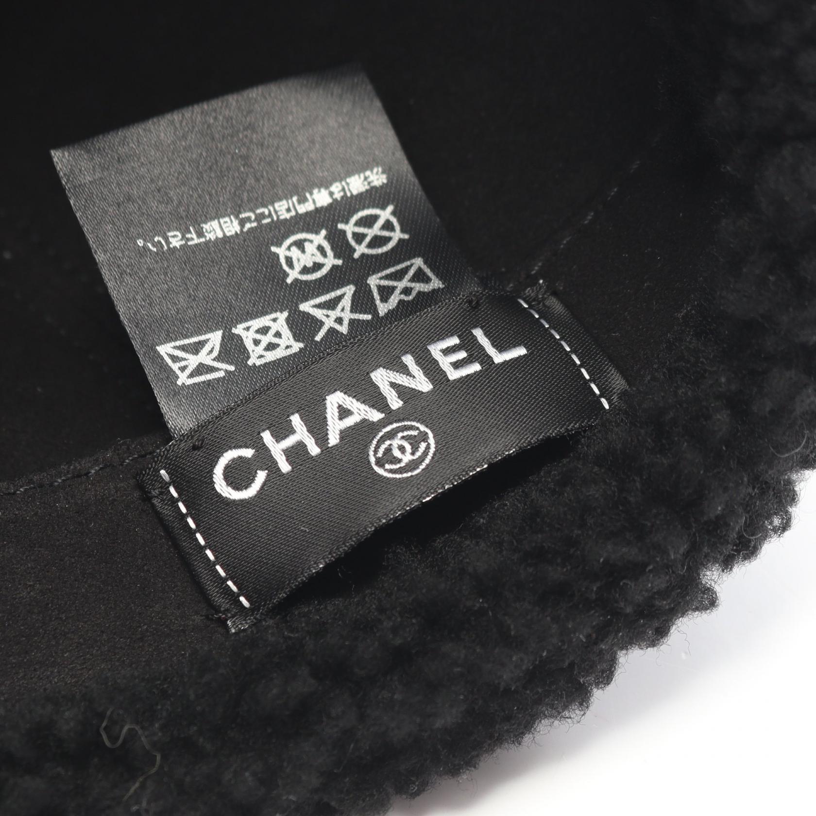 ココマーク ボア キャップ ムートン ブラック ホワイト シャネル 財布・小物 CHANEL