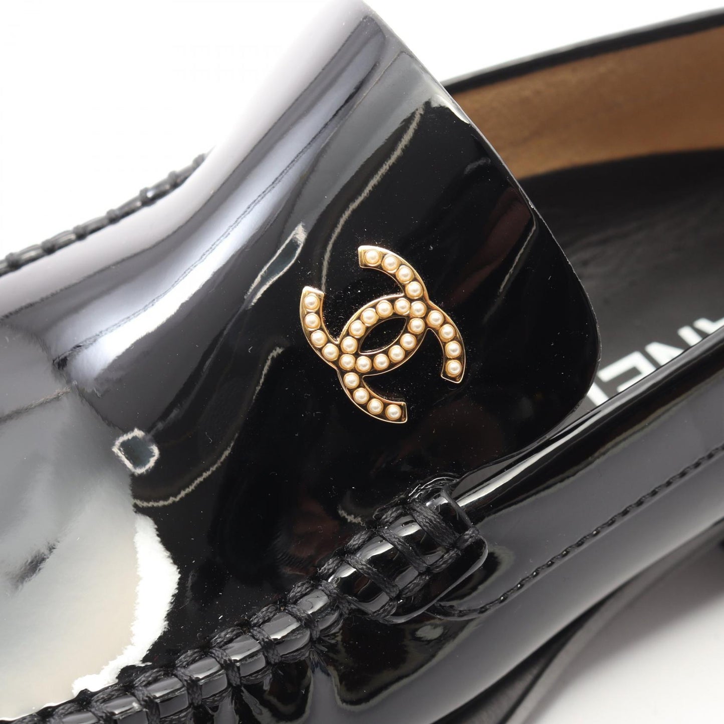 ココマーク ローファー エナメルレザー ブラック シャネル シューズ CHANEL