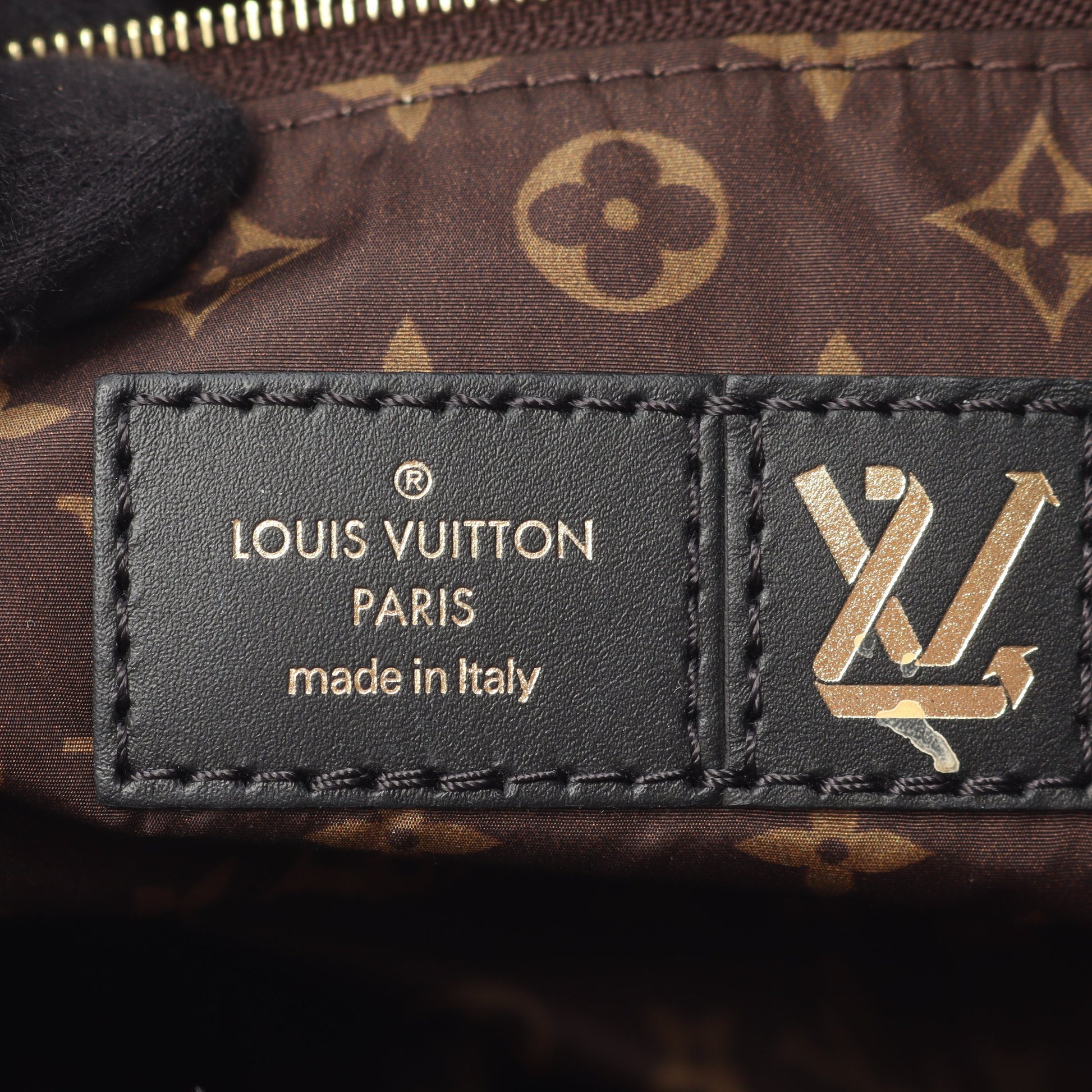 オンザゴーGM LVピロー 2WAY ショルダーバッグ トートバッグ ナイロン PVC ブラック ブラウン ルイヴィトン バッグ LOUIS VUITTON