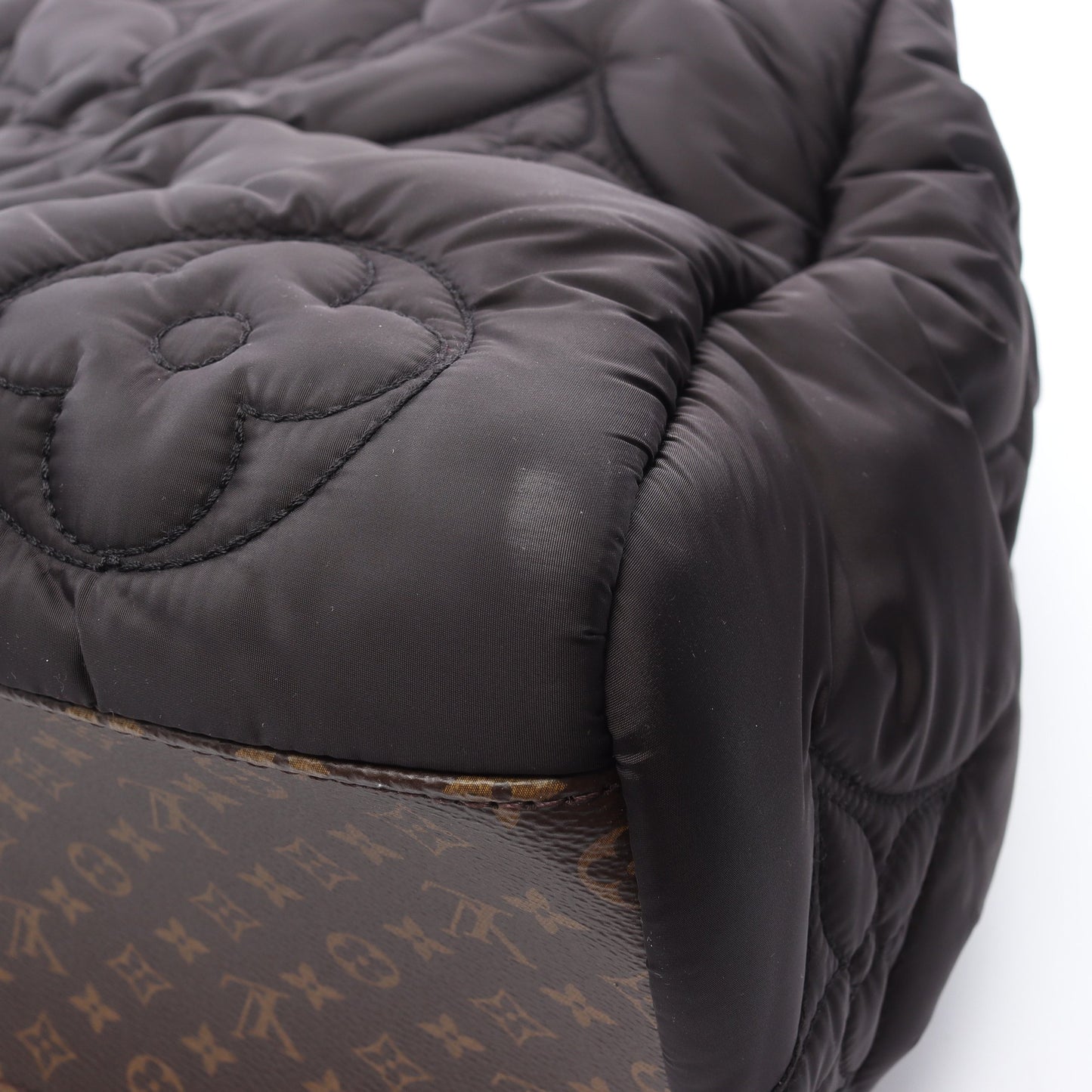 オンザゴーGM LVピロー 2WAY ショルダーバッグ トートバッグ ナイロン PVC ブラック ブラウン ルイヴィトン バッグ LOUIS VUITTON