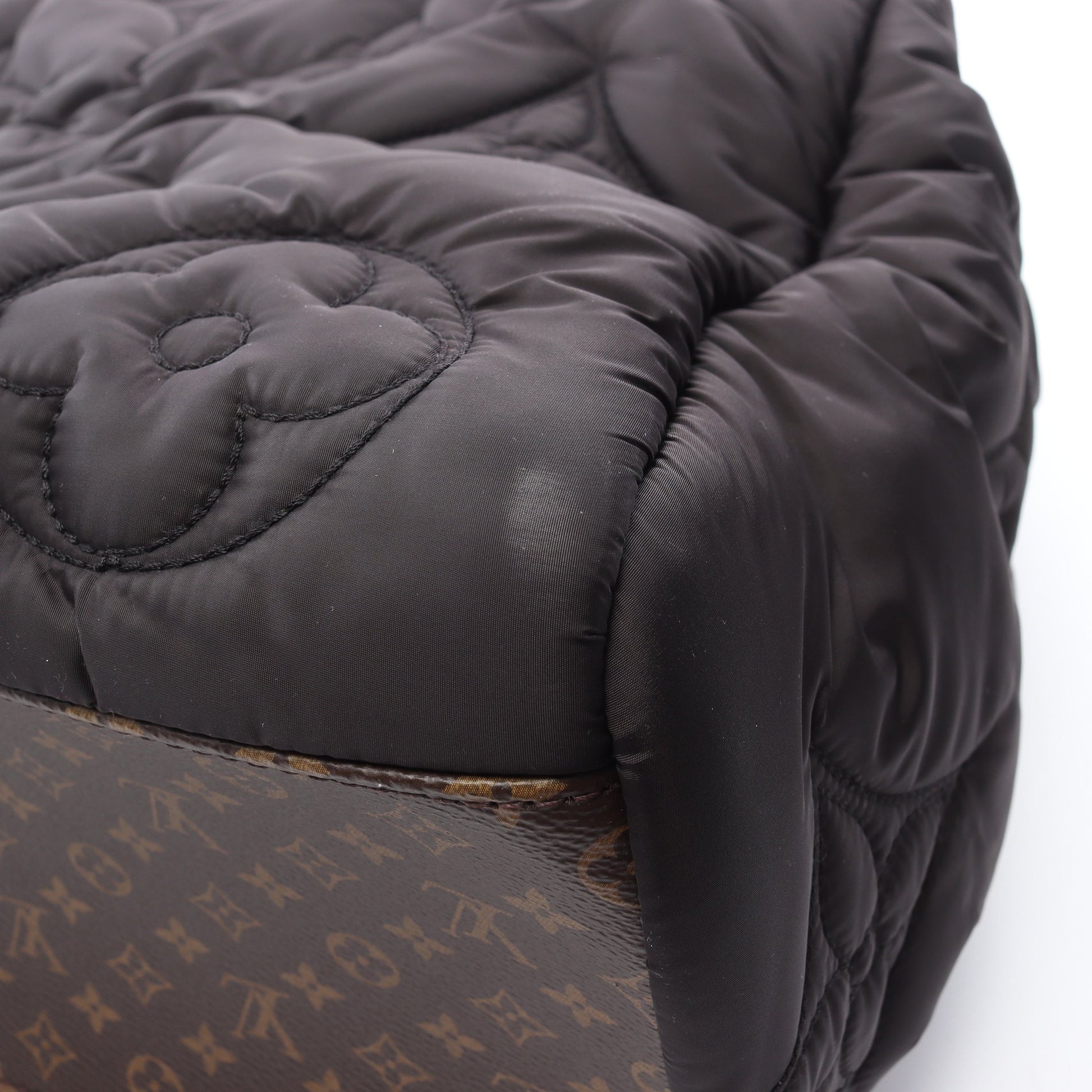 オンザゴーGM LVピロー 2WAY ショルダーバッグ トートバッグ ナイロン PVC ブラック ブラウン ルイヴィトン バッグ LOUIS VUITTON
