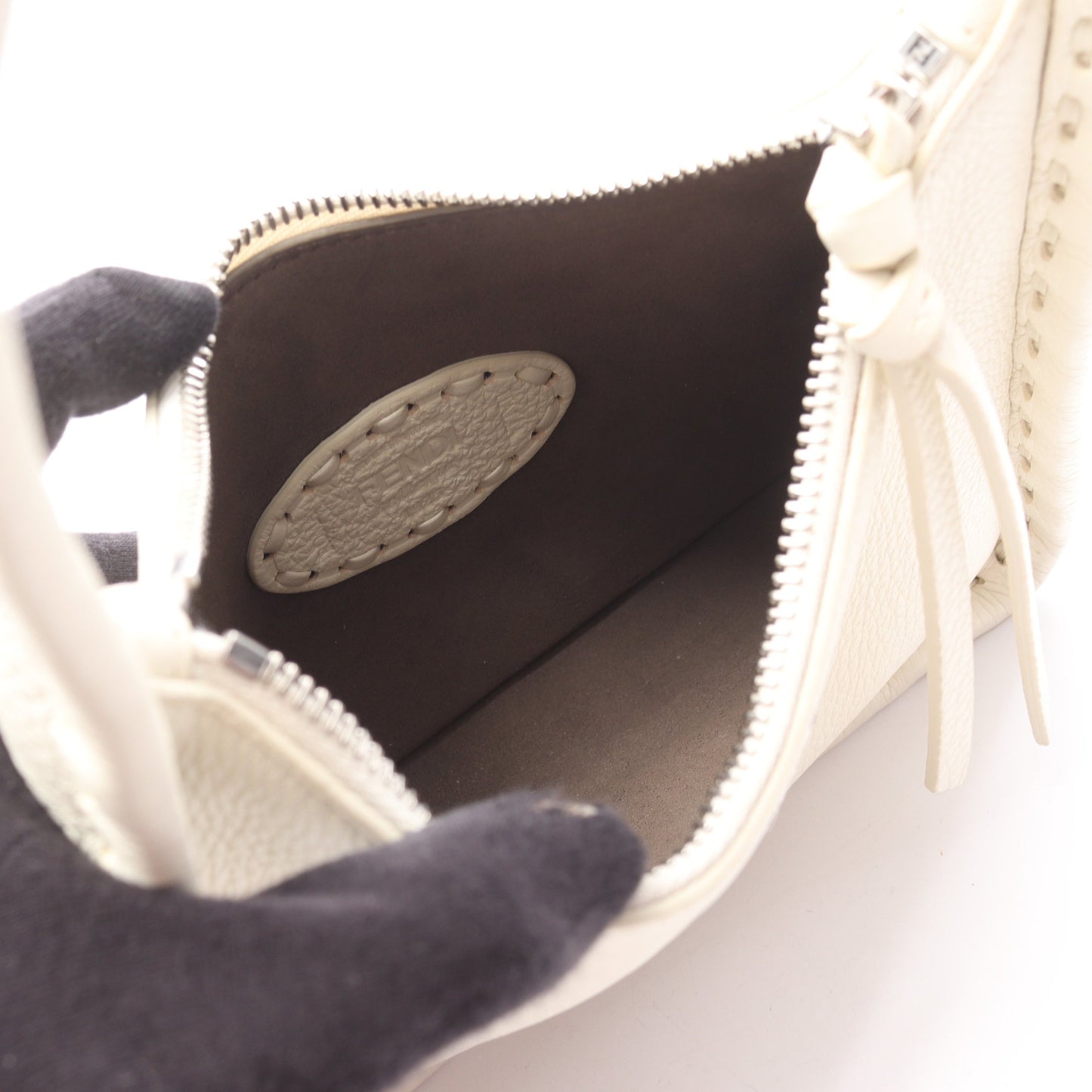スモール フェンデッセンス セレリア ハンドバッグ レザー オフホワイト フェンディ バッグ FENDI