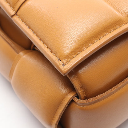 パデット カセット イントレチャート ショルダーバッグ レザー ライトブラウン ボッテガヴェネタ バッグ BOTTEGA VENETA