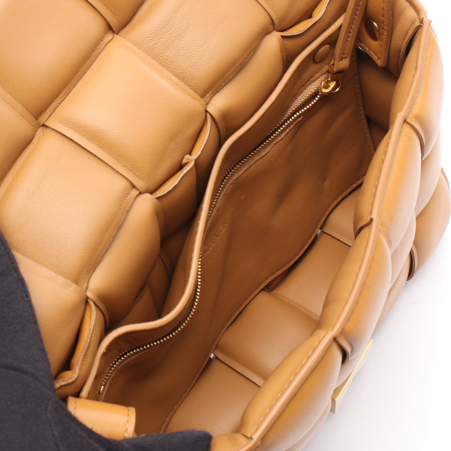 パデット カセット イントレチャート ショルダーバッグ レザー ライトブラウン ボッテガヴェネタ バッグ BOTTEGA VENETA