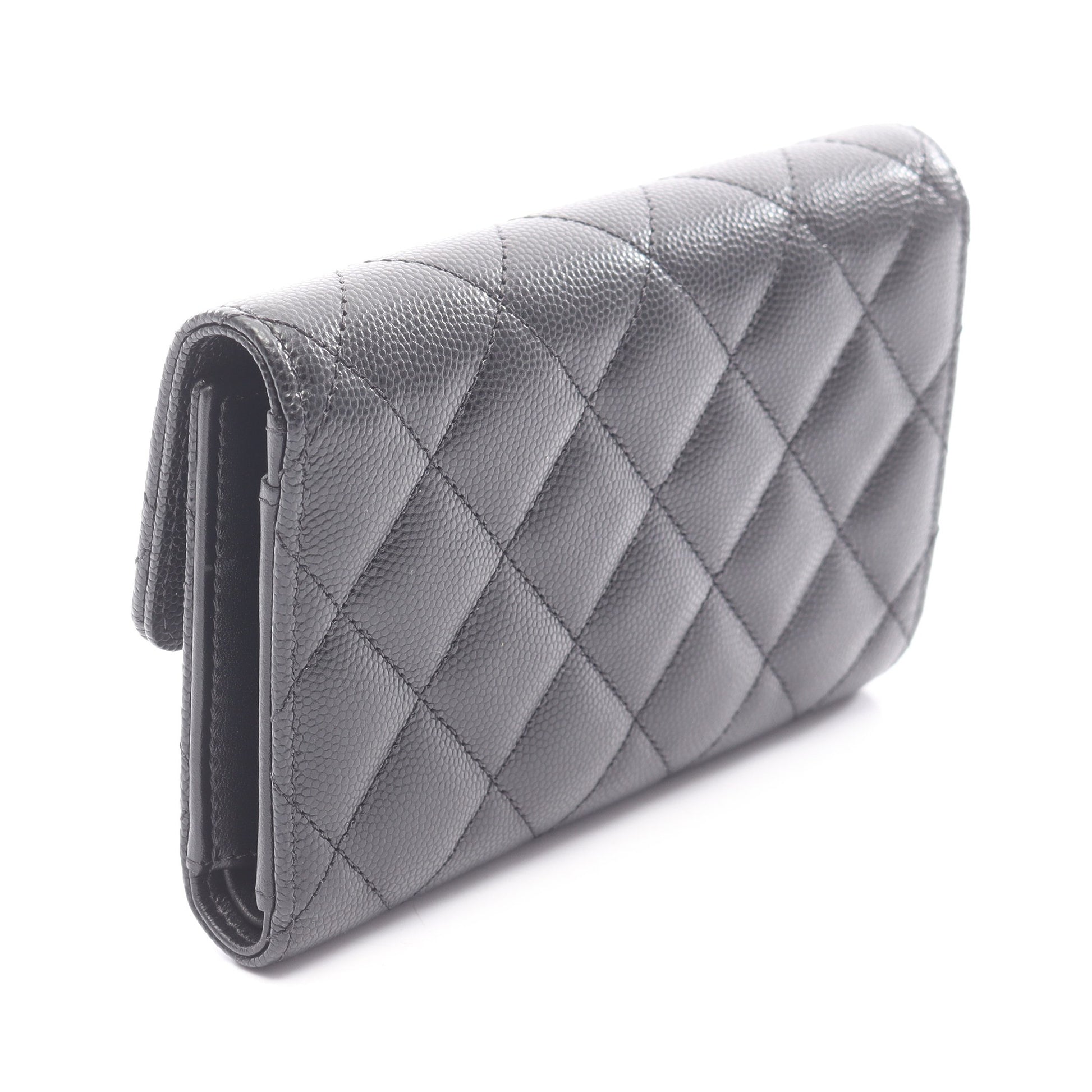 マトラッセ 三つ折り財布 キャビアスキン ブラック ゴールド金具 シャネル 財布・小物 CHANEL