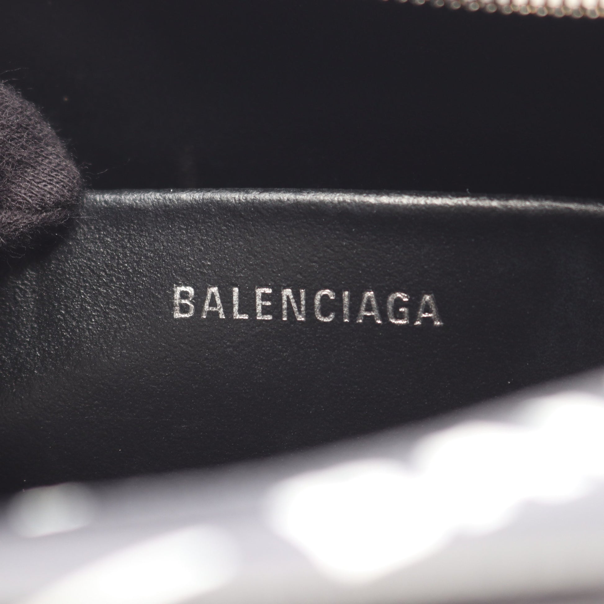 EVERYDAY CAMERA BAG S エブリデイ カメラ バッグ S ショルダーバッグ レザー ブラック ホワイト バレンシアガ バッグ BALENCIAGA