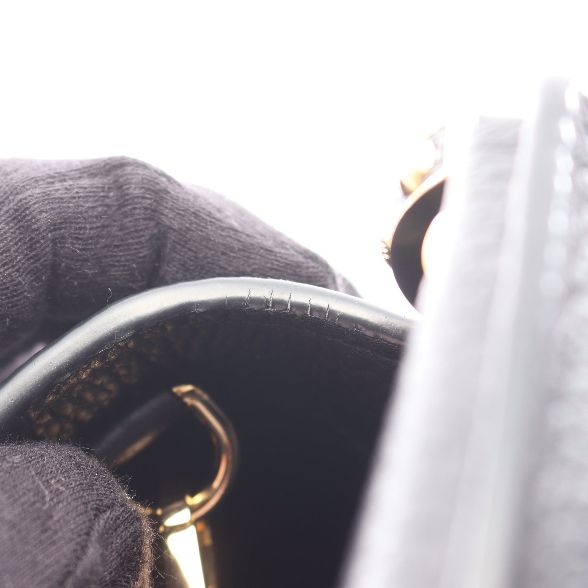 カプシーヌMINI 2WAY ハンドバッグ トリヨンレザー ブラック ルイヴィトン バッグ LOUIS VUITTON