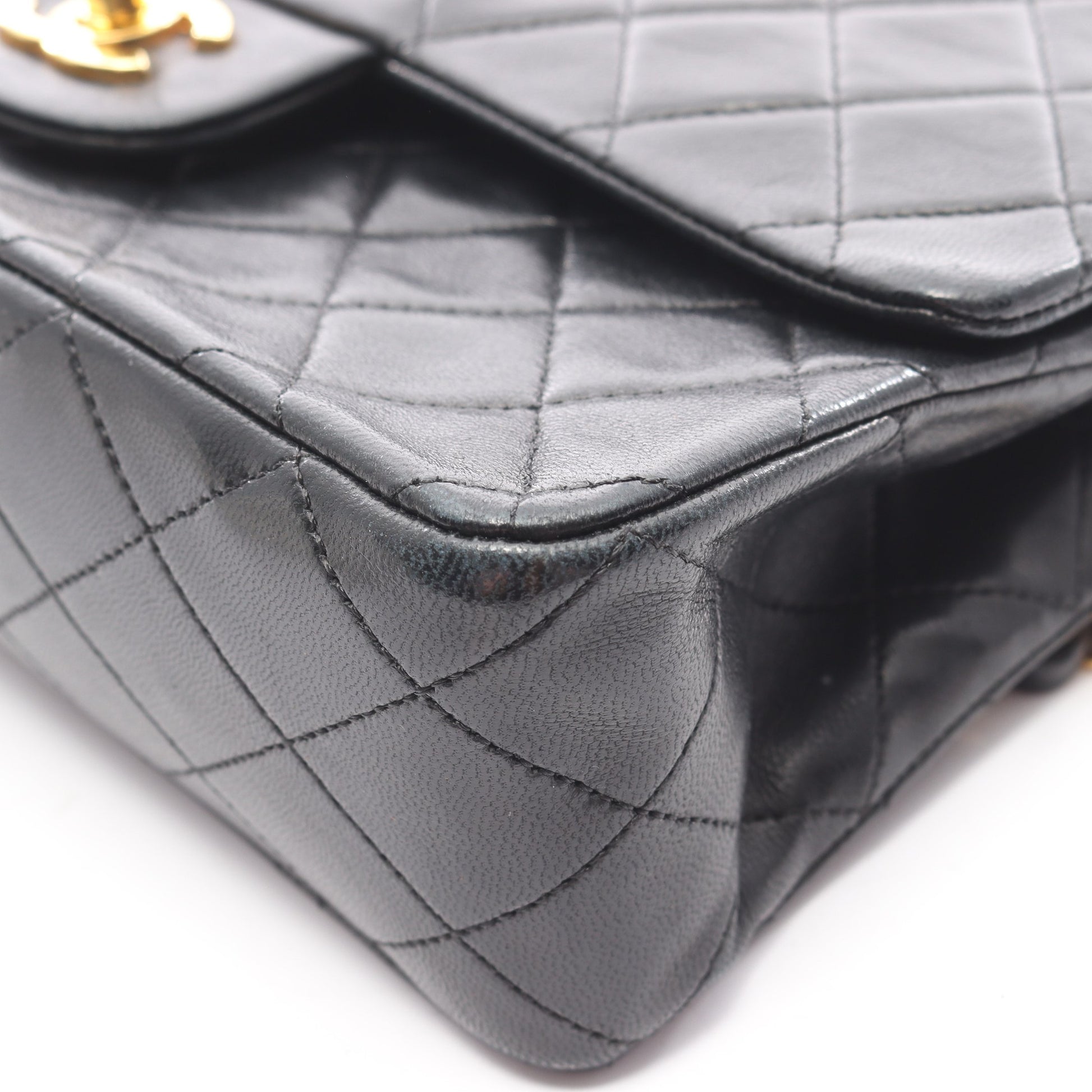 マトラッセ Wフラップ Wチェーンショルダーバッグ ラムスキン ブラック ゴールド金具 シャネル バッグ CHANEL
