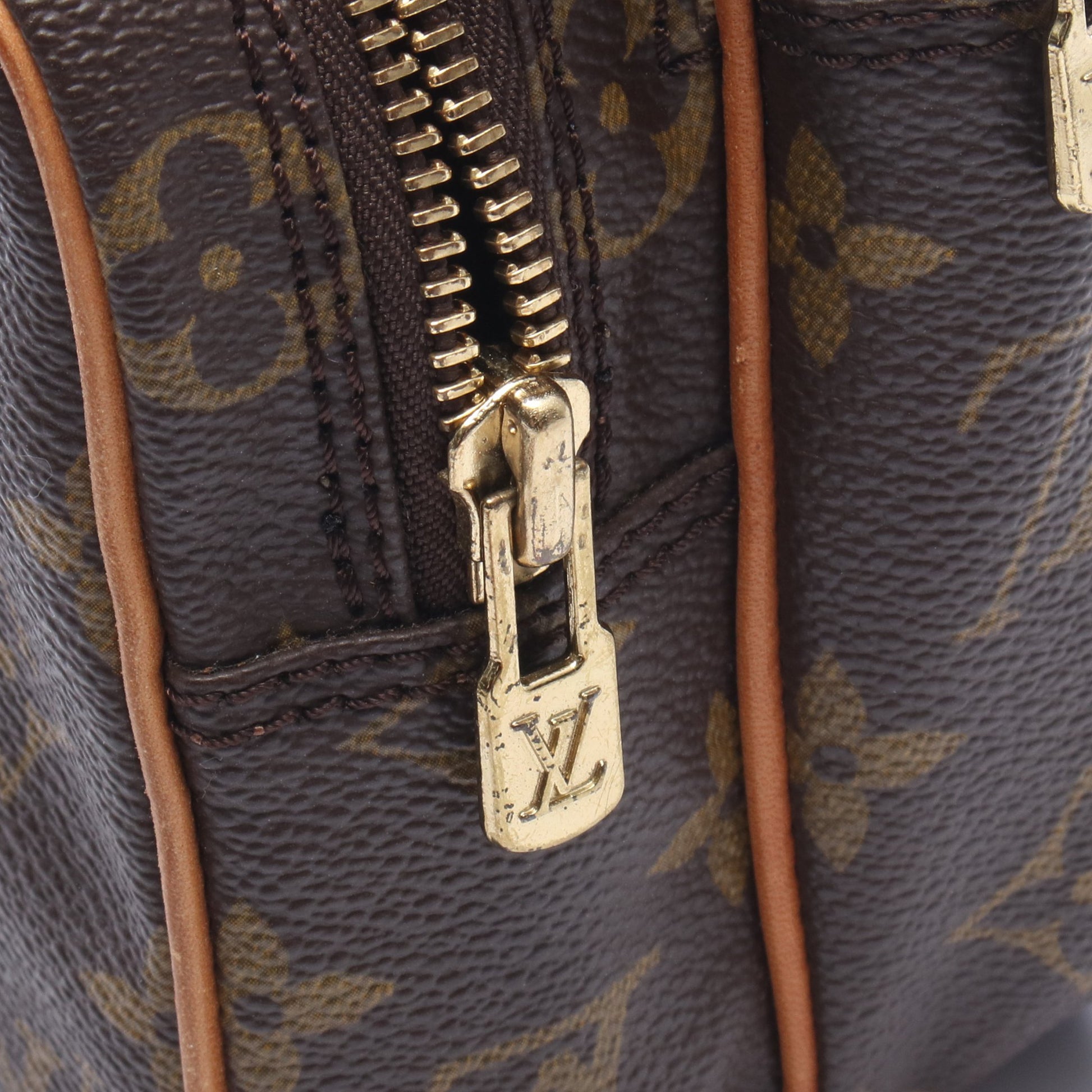 ミニアマゾン モノグラム ショルダーバッグ PVC レザー ブラウン ルイヴィトン バッグ LOUIS VUITTON