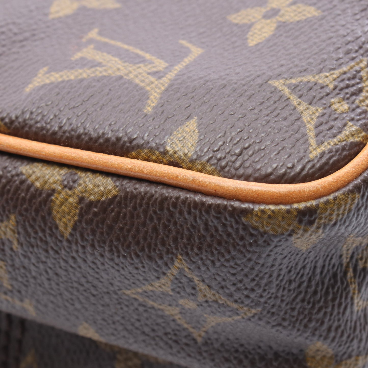 ミニアマゾン モノグラム ショルダーバッグ PVC レザー ブラウン ルイヴィトン バッグ LOUIS VUITTON