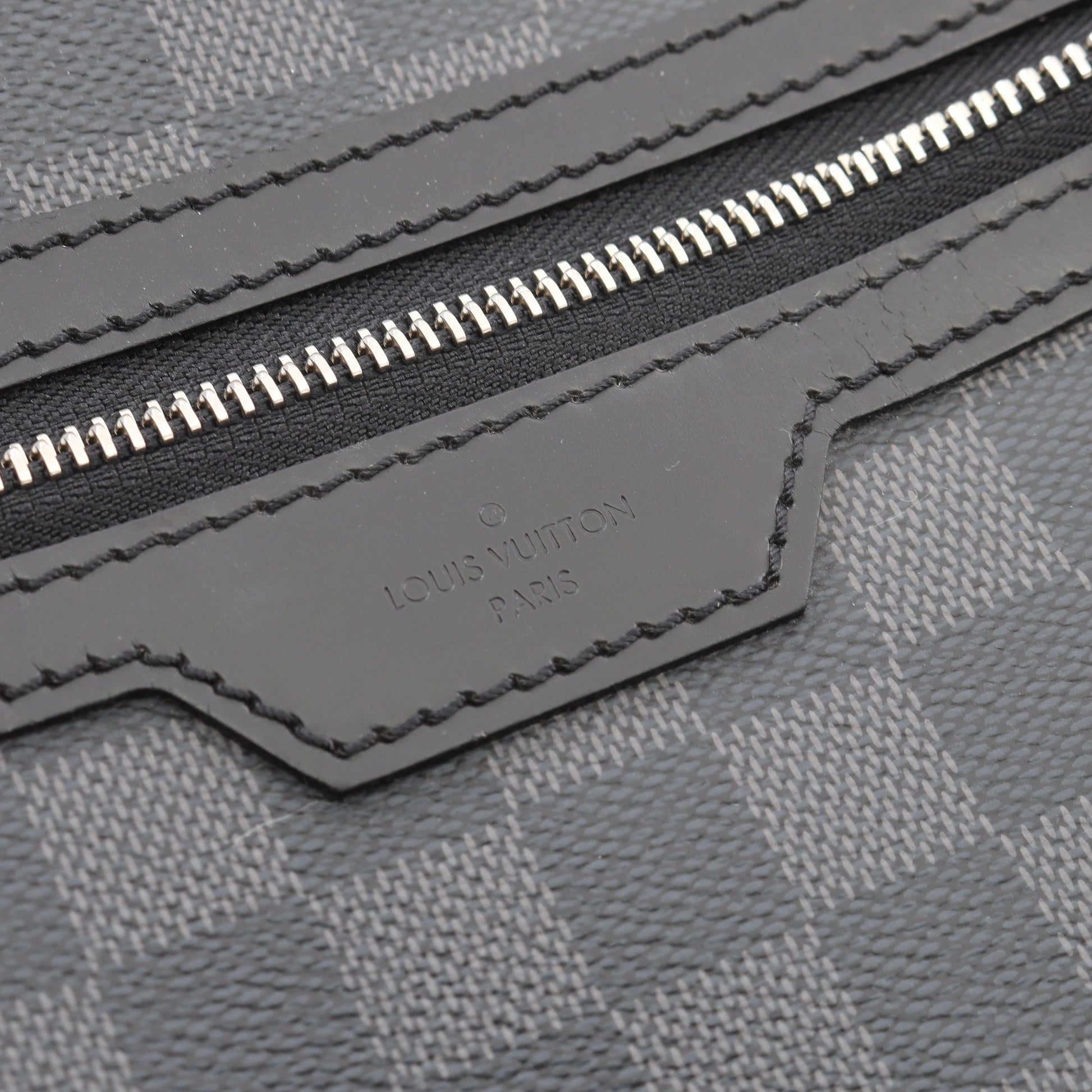 ミカエル ダミエグラフィット バックパック リュックサック PVC レザー ブラック ルイヴィトン バッグ LOUIS VUITTON