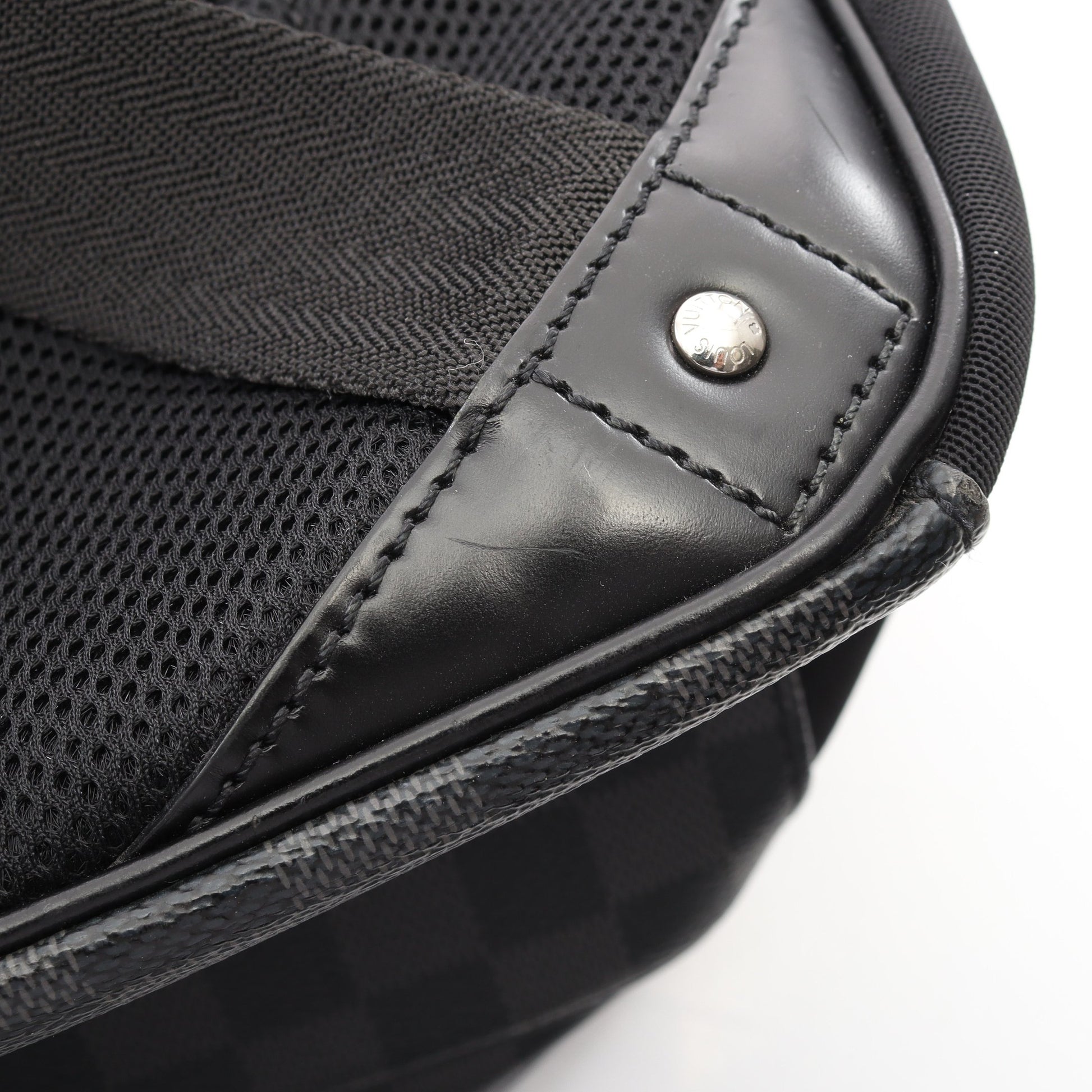 ミカエル ダミエグラフィット バックパック リュックサック PVC レザー ブラック ルイヴィトン バッグ LOUIS VUITTON