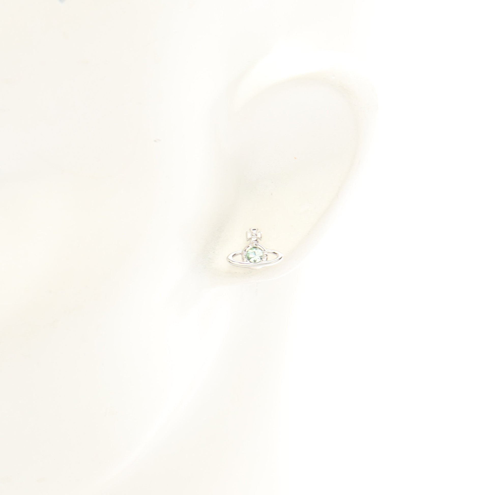 NANO SOLITAIRE オーブ ピアス ラインストーン シルバー ライトグリーン ヴィヴィアンウエストウッド アクセサリー Vivienne Westwood