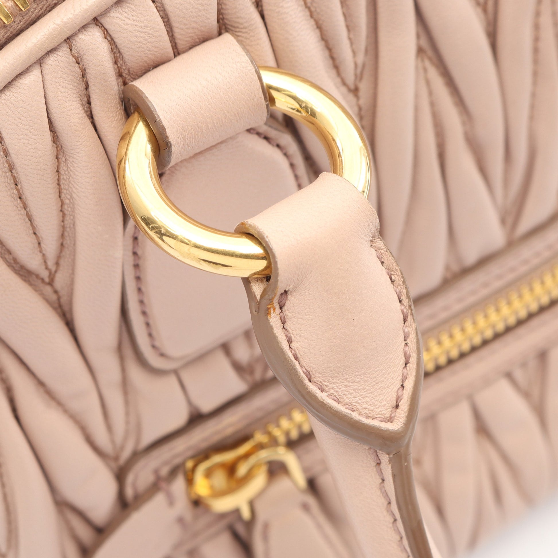マテラッセ 2WAY ハンドバッグ レザー ピンクベージュ ミュウミュウ バッグ miu miu