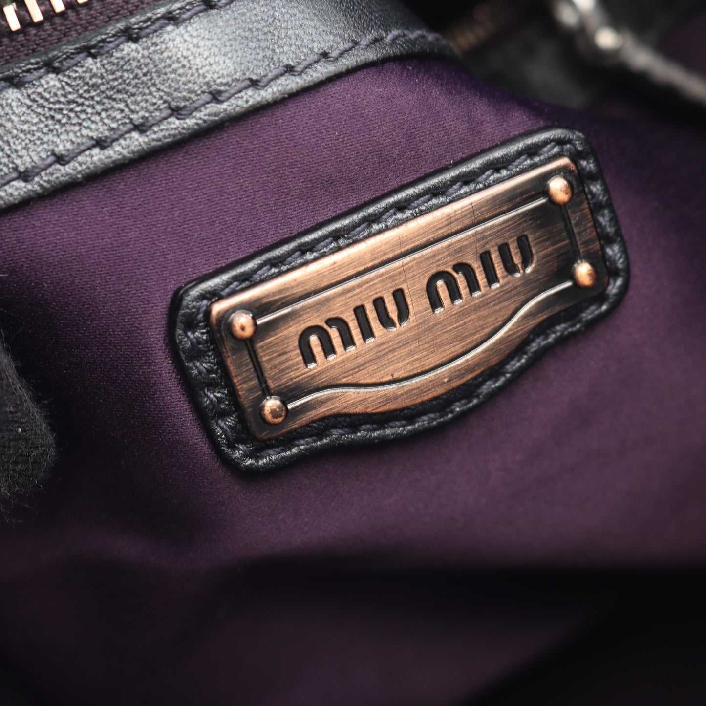 VIT.PATCH 2WAY ハンドバッグ レザー ダークグレー ミュウミュウ バッグ miu miu