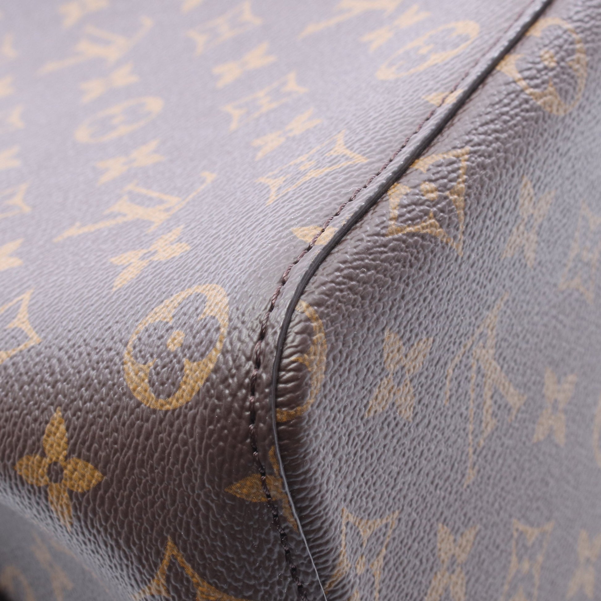 ネオノエ モノグラム ノワール ショルダーバッグ PVC レザー ブラウン ブラック ルイヴィトン バッグ LOUIS VUITTON