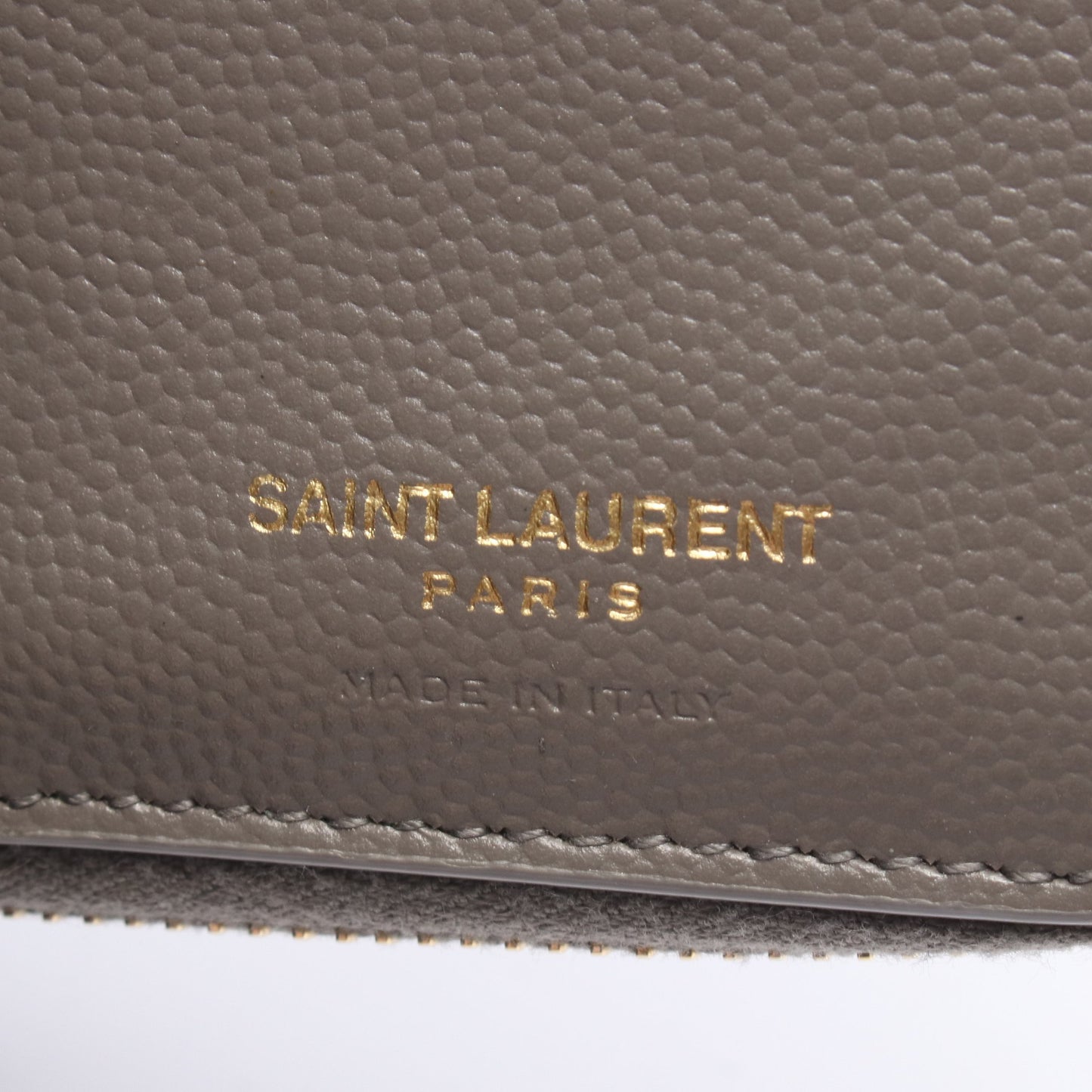 モノグラム 二つ折り財布 レザー グレー サンローランパリ 財布・小物 SAINT LAURENT PARIS
