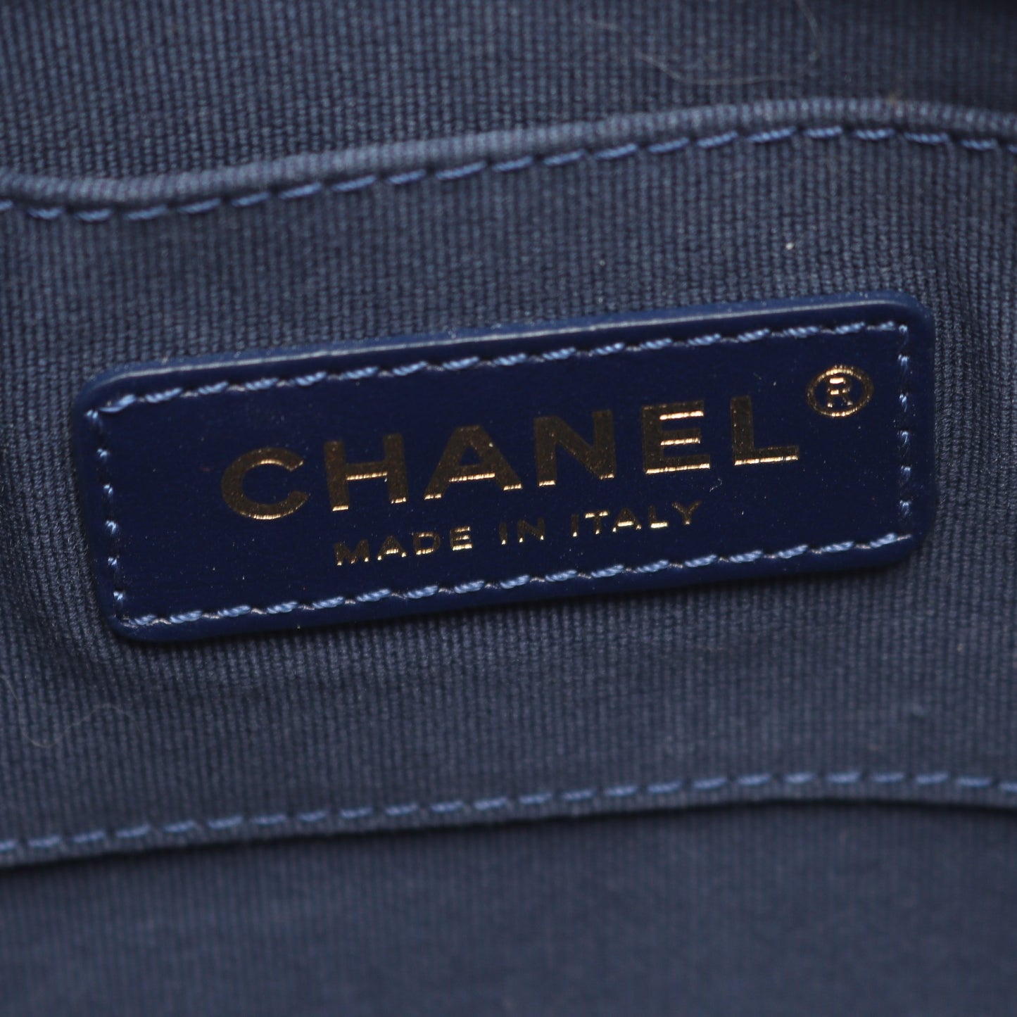 マトラッセ チェーンショルダーバッグ キャビアスキン ネイビー ゴールド金具 シャネル バッグ CHANEL