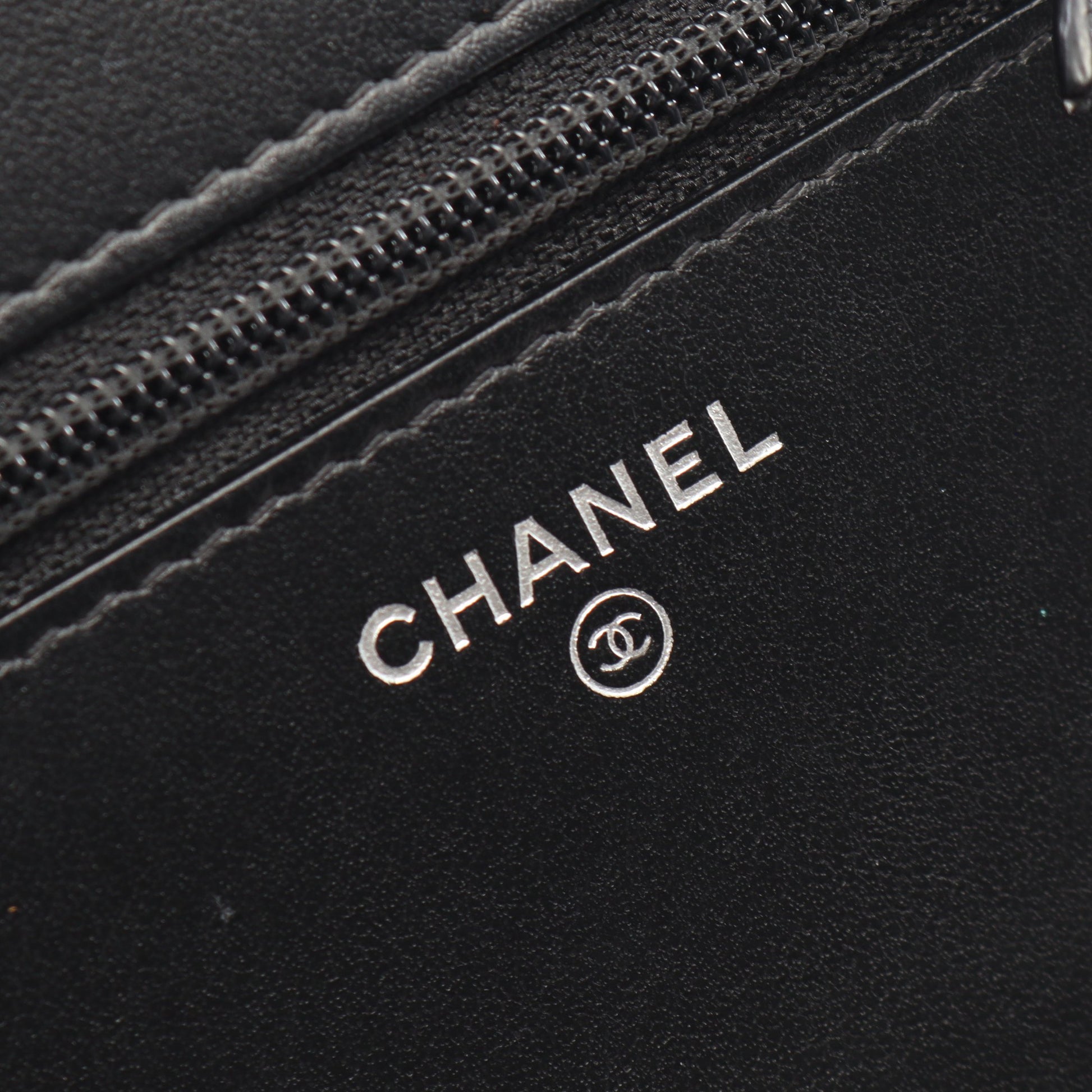 ガブリエル ドゥ シャネル チェーンウォレット シャイニーカーフスキン ブラック シルバー金具 シャネル バッグ CHANEL