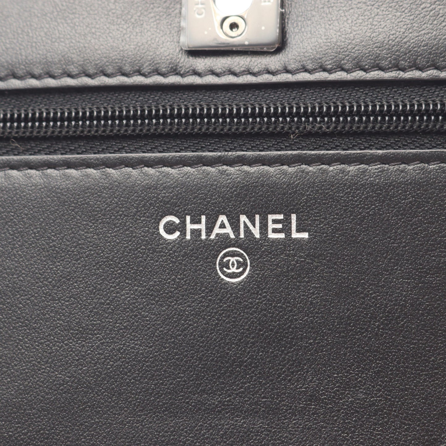 マトラッセ ビジュー ブラック金具 チェーンウォレット レザー ブラック シャネル バッグ CHANEL