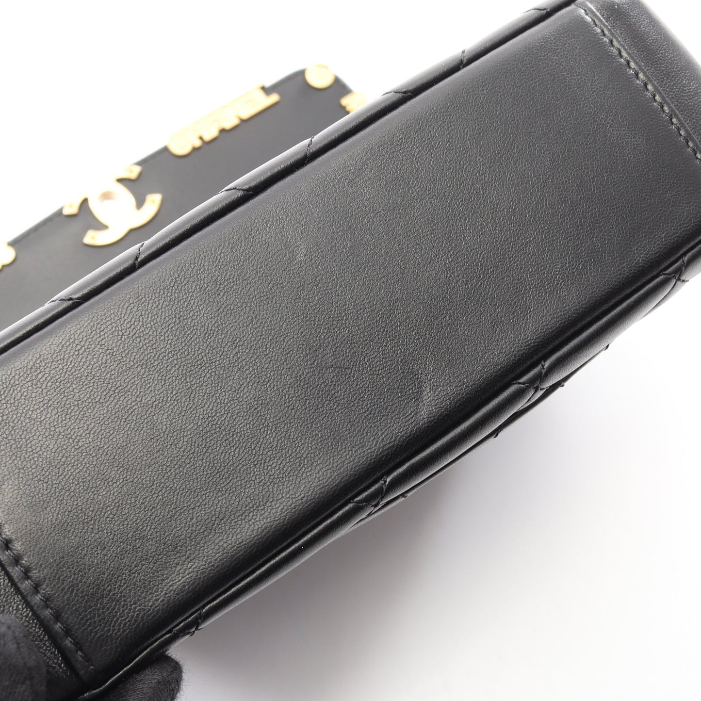 ミニ フラップ バッグ マトラッセ チェーンショルダーバッグ ラムスキン ブラック ゴールド金具 シャネル バッグ CHANEL