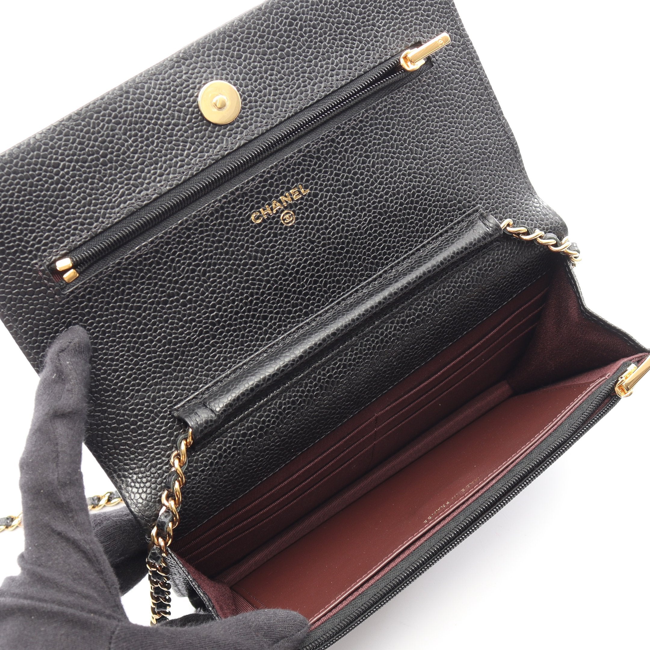 CHANEL マトラッセ キャビアスキン チェーンウォレット シャネル マトラッセ キャビアスキン チェーンウォレット ブラック
